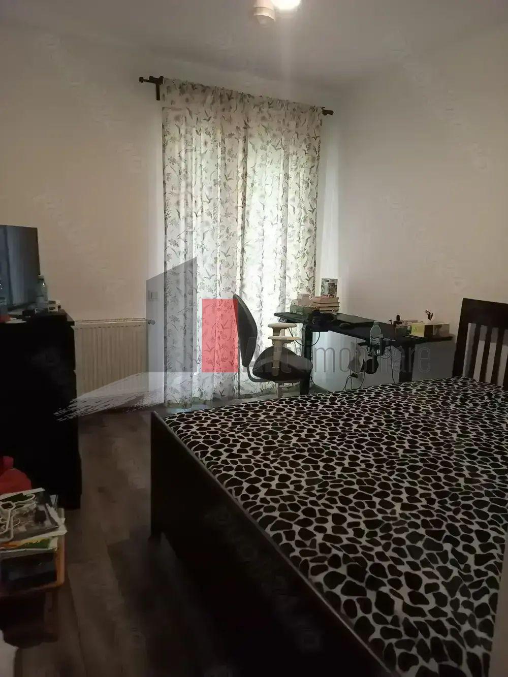 Vânzare apartament 3 camere decomandat cu centrală Metalurgiei Hornbach - 9