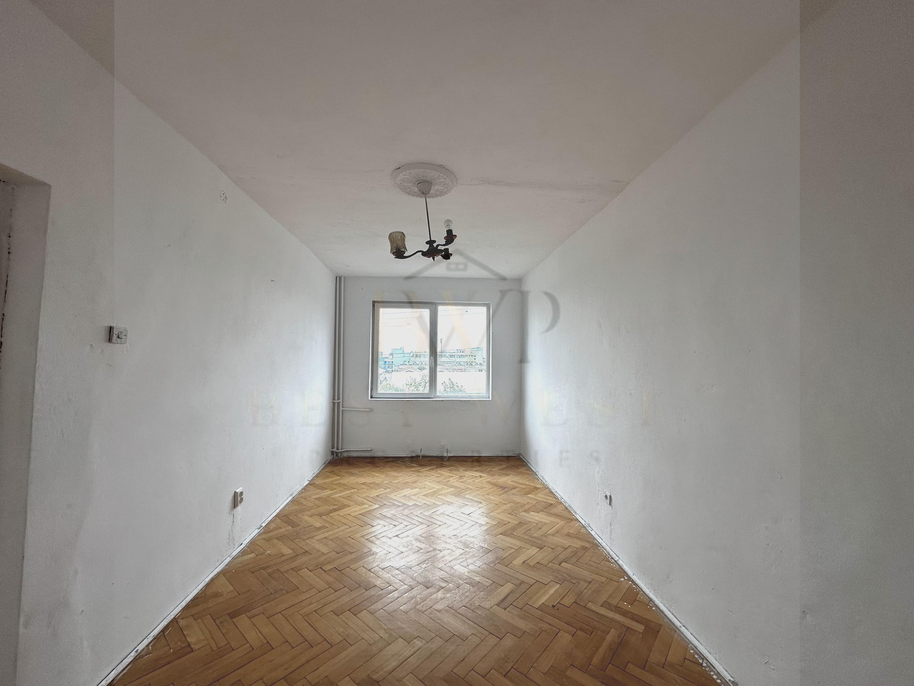 Apartament 2 camere, etaj intermediar, Buziașului - 1