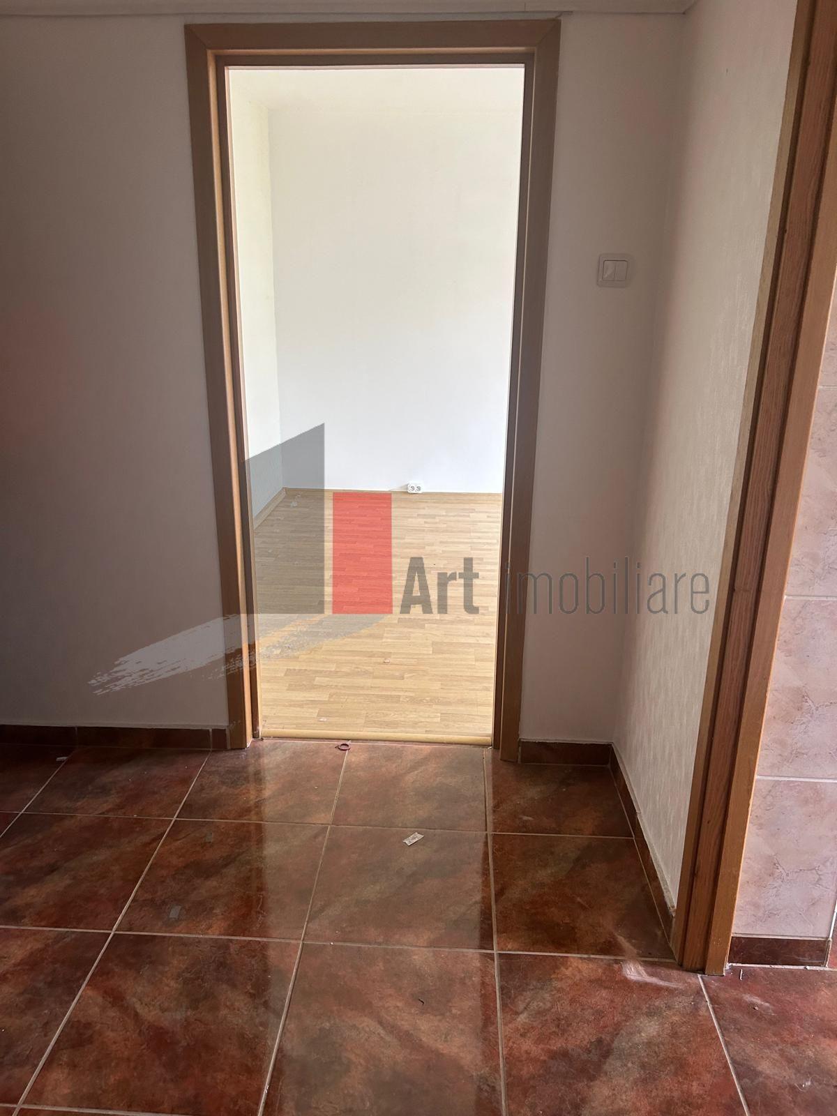 Vânzare apartament 4 camere decomandat Bd. Brâncoveanu - Izvorul Mureșului - 9