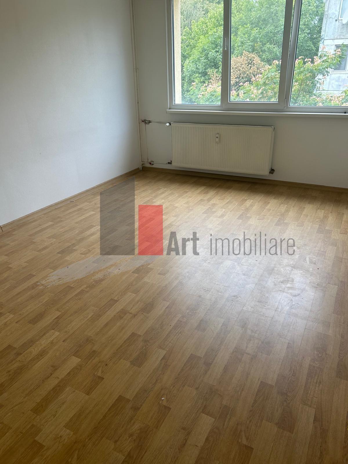 Vânzare apartament 4 camere decomandat Bd. Brâncoveanu - Izvorul Mureșului - 11