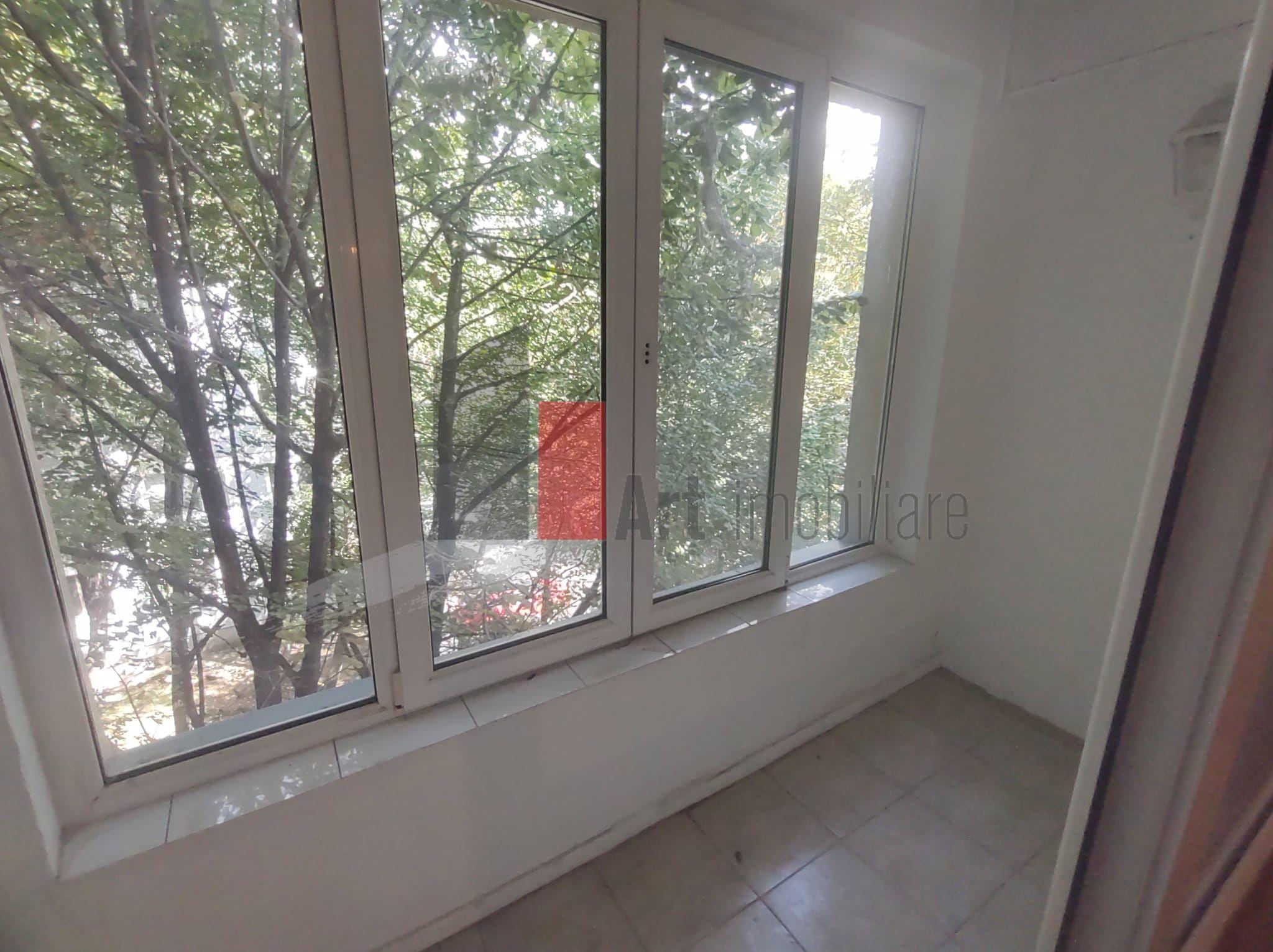Vânzare apartament 4 camere decomandat Bd. Brâncoveanu - Izvorul Mureșului - 19