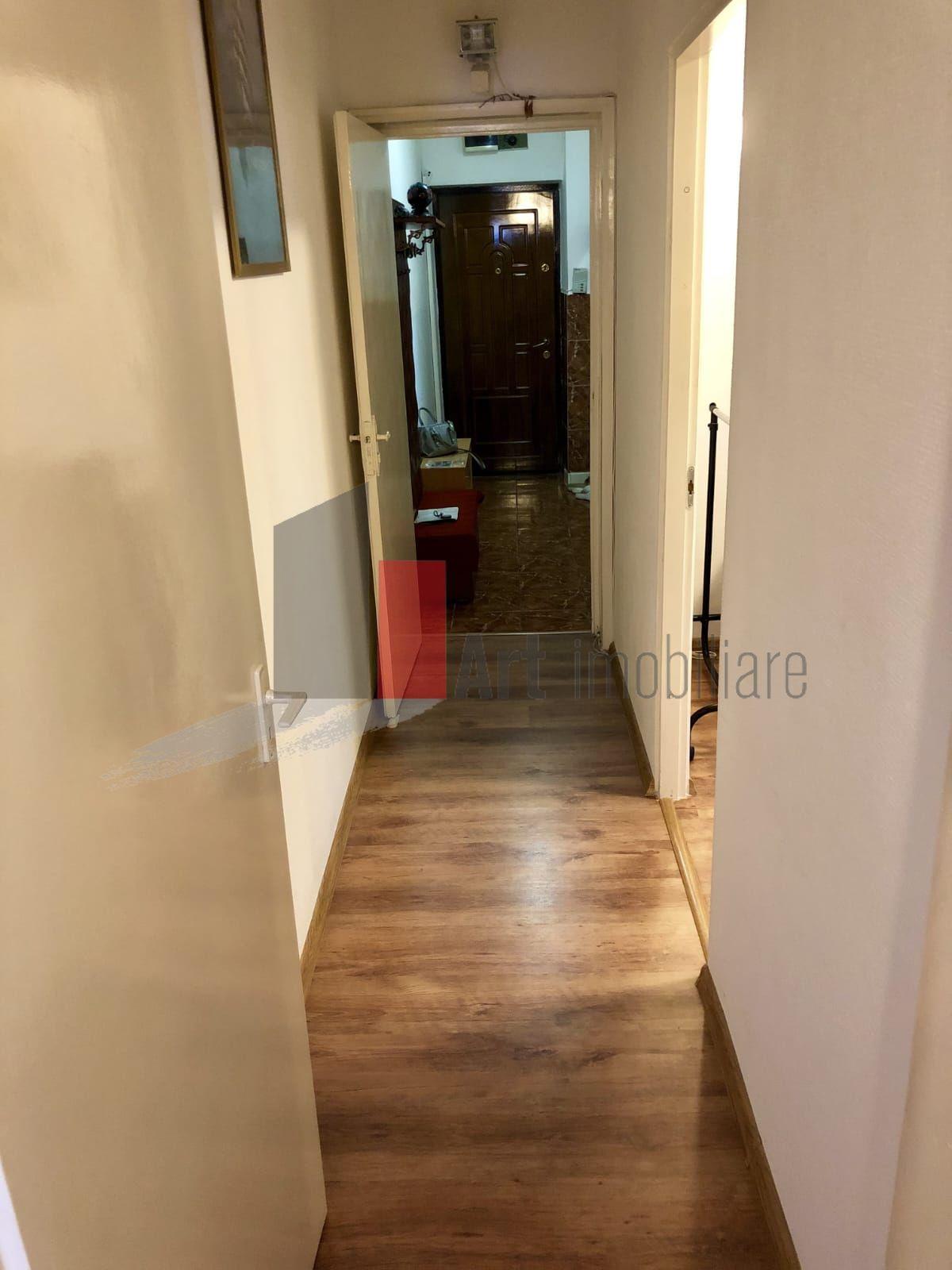Vânzare apartament 3 camere Piața Sudului - Secuilor - 4