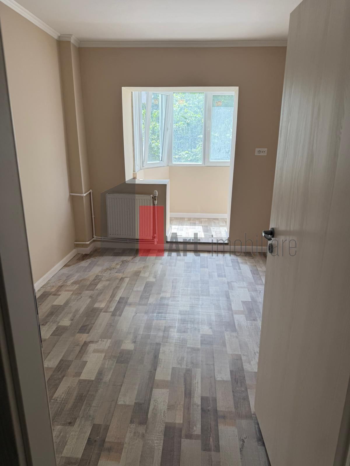 Vânzare apartament decomandat 3 camere Șos. Berceni - Spiru Haret - 1
