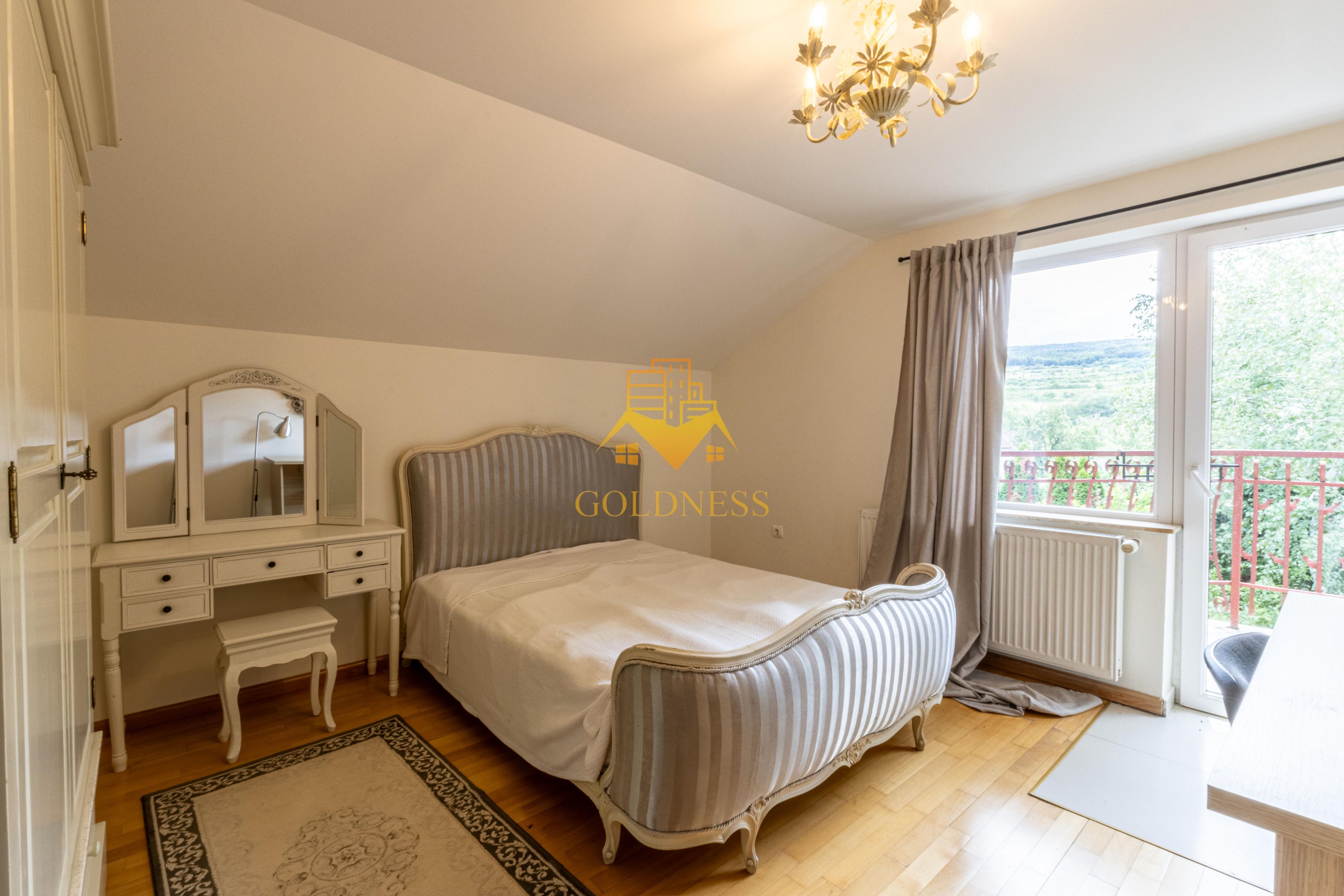 Casa individuala, 5 camere, dressing,garaj, 1000 mp gradina, Borhanci - 23