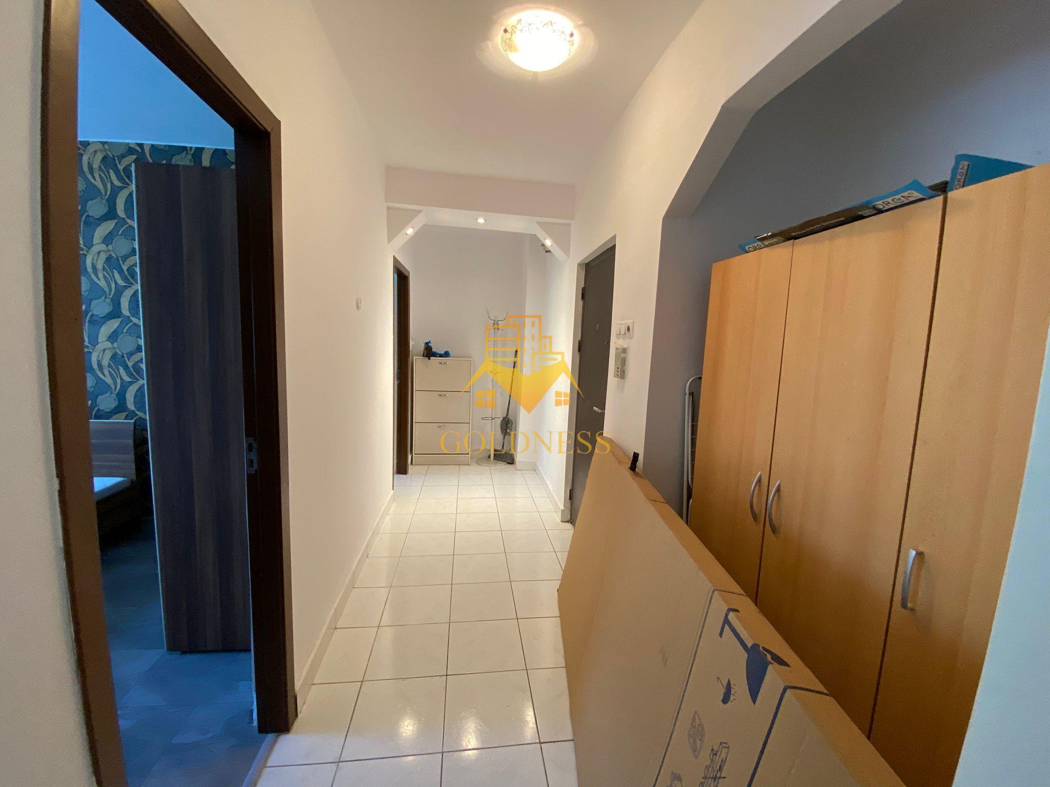 3 camere semidecomandate, Profi, Gara, Semicentral, Zona Horea - 10