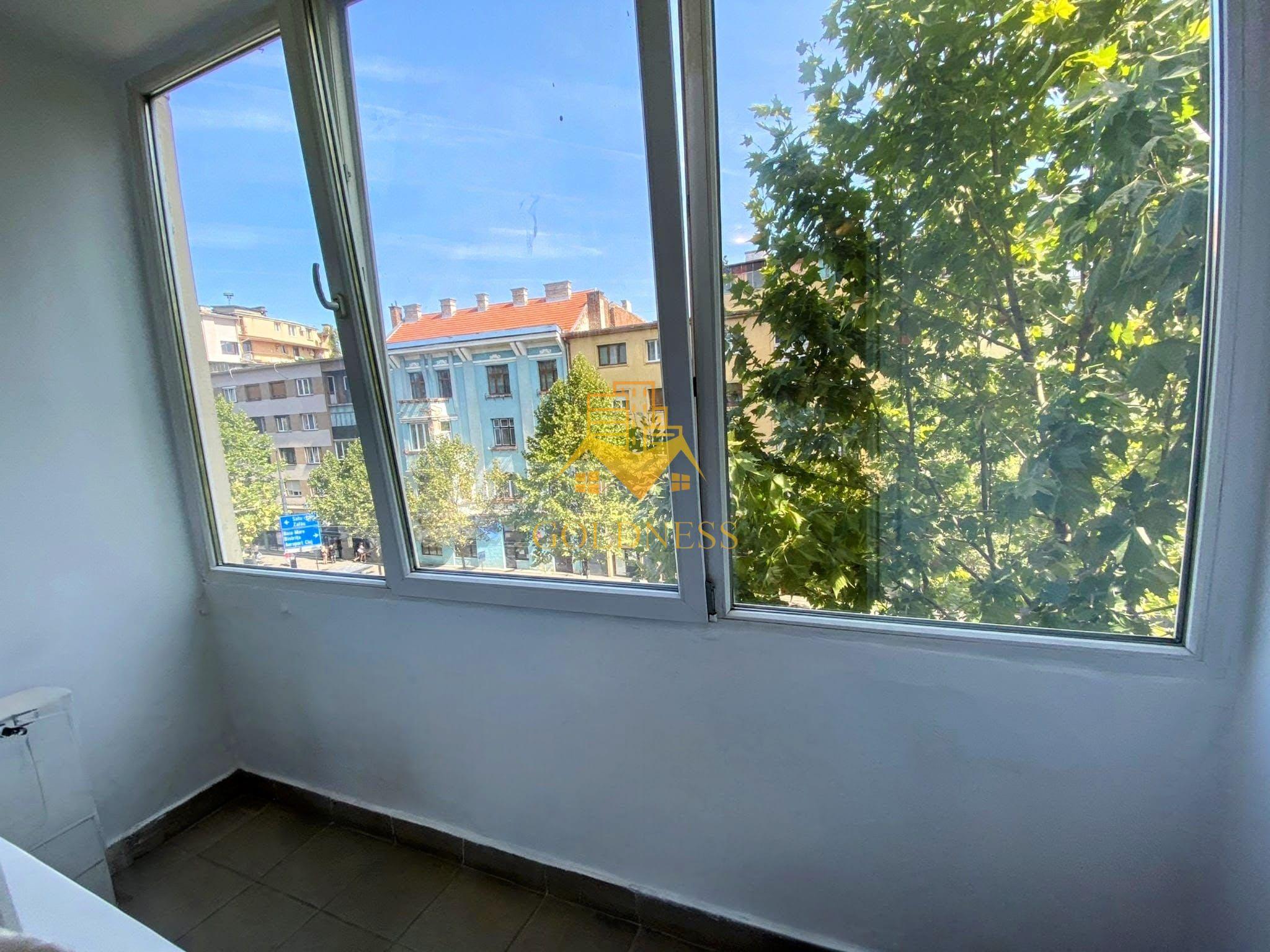 3 camere semidecomandate, Profi, Gara, Semicentral, Zona Horea - 8