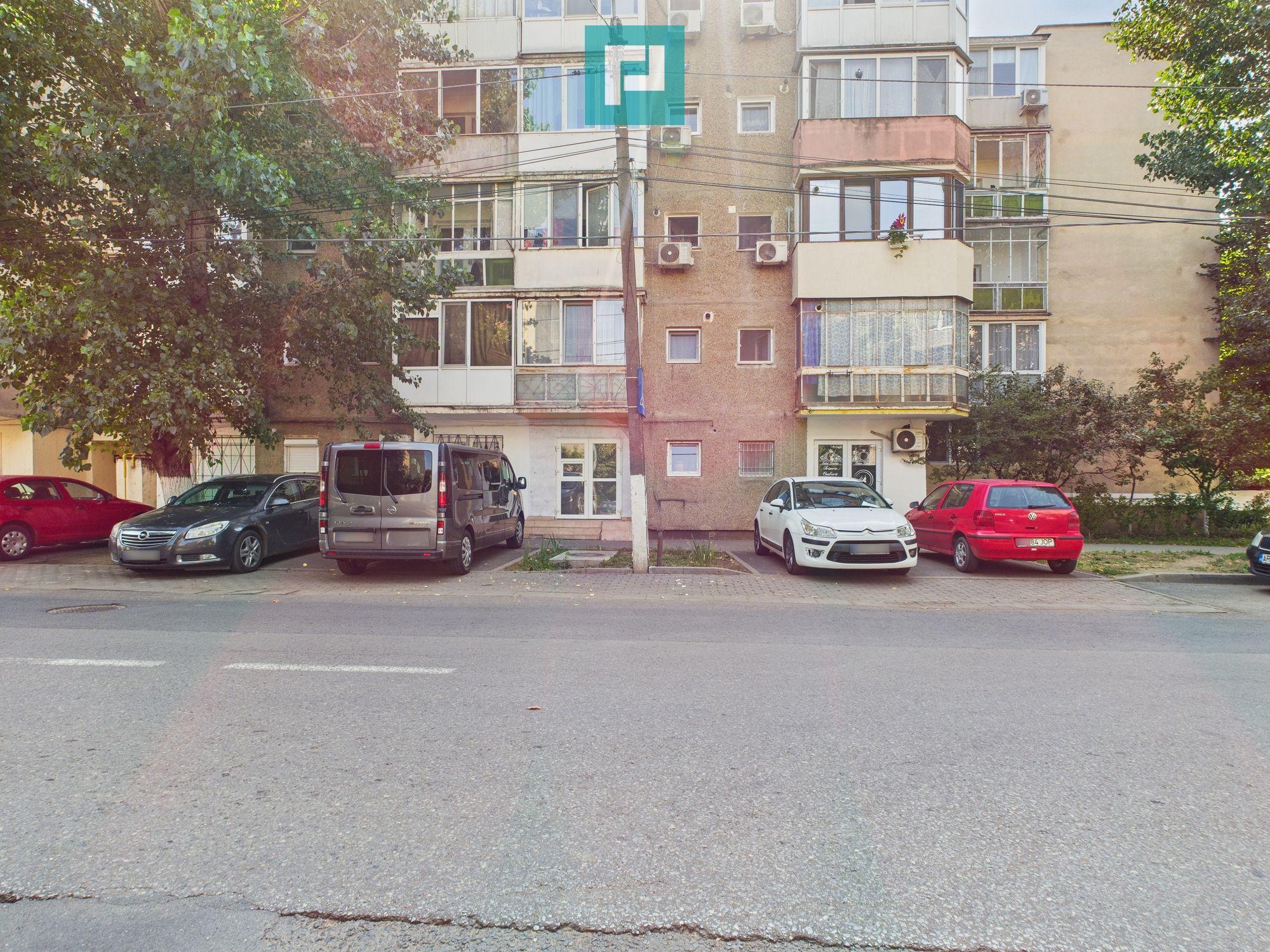 Garsonieră/spațiu comercial strada Poetului Vlaicu - 14