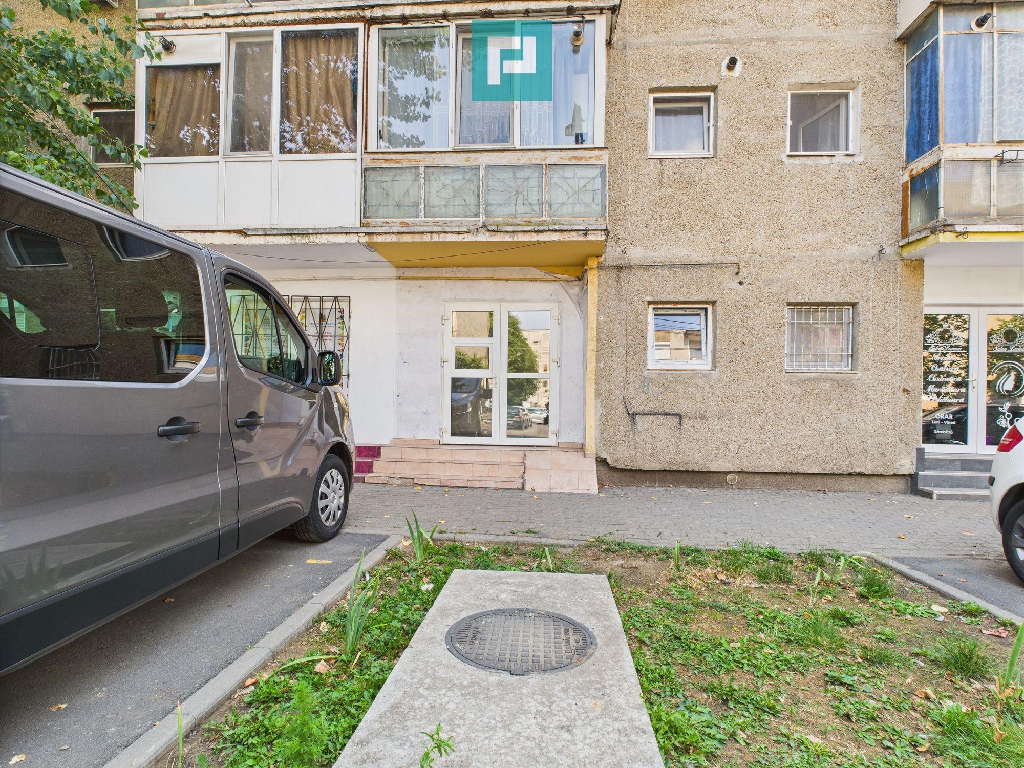 Garsonieră/spațiu comercial strada Poetului Vlaicu - 10