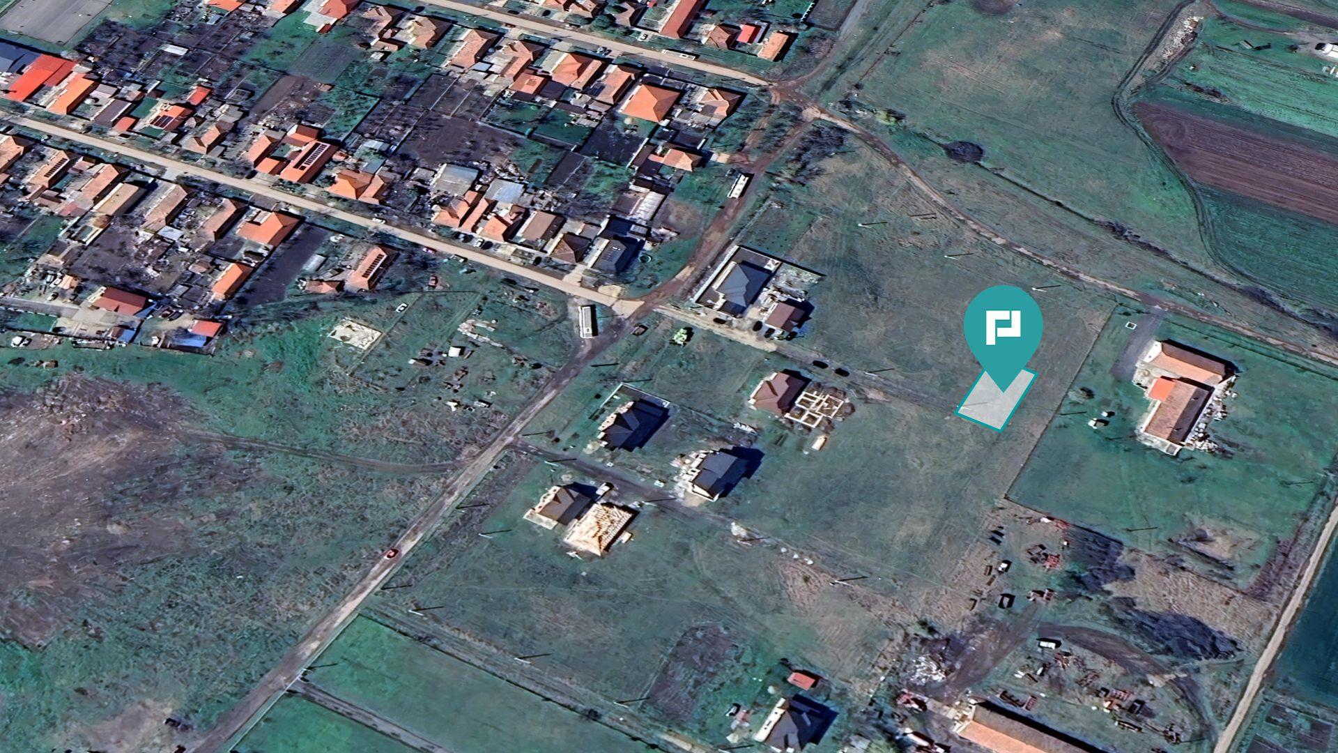 Loc de casa de 512mp în Livada - 1