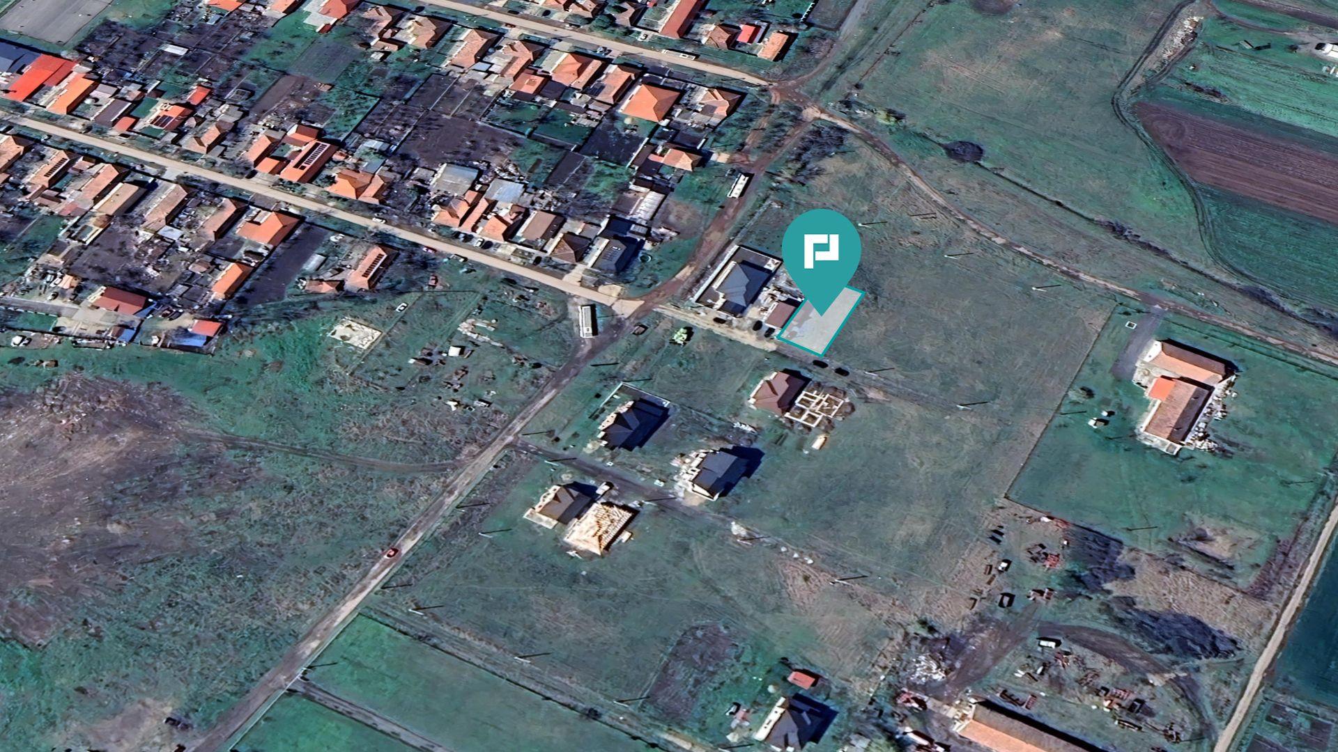 Loc de casa de 449mp în Livada - 1