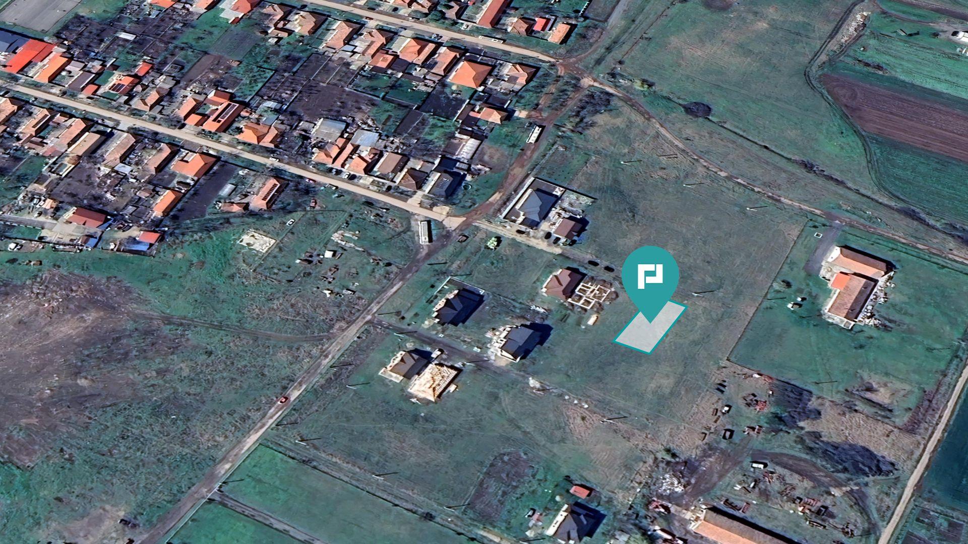 Loc de casa de 540mp în Livada - 1