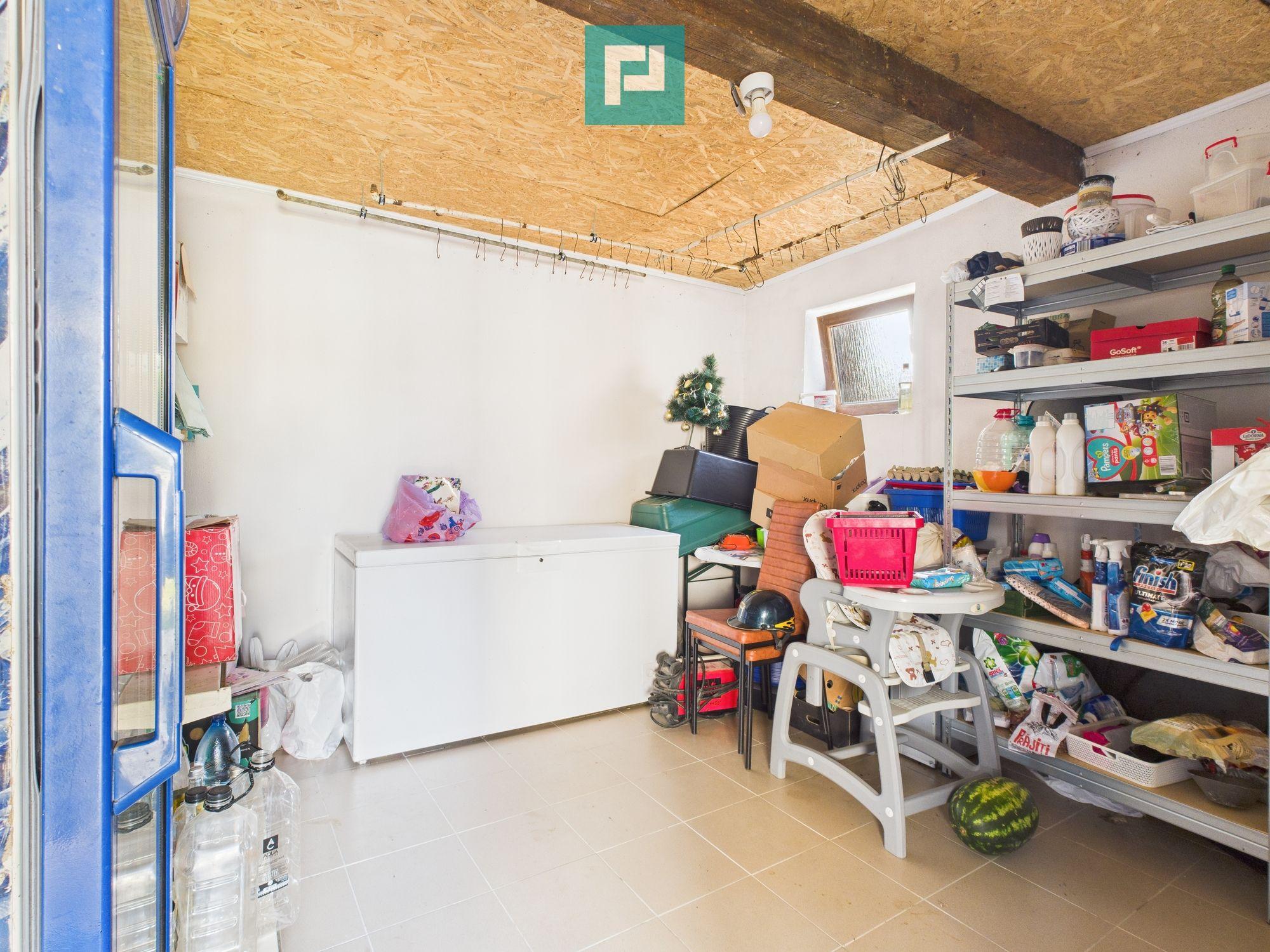 Casă cu 2 camere nou renovată cu anexă în Nădab - 12