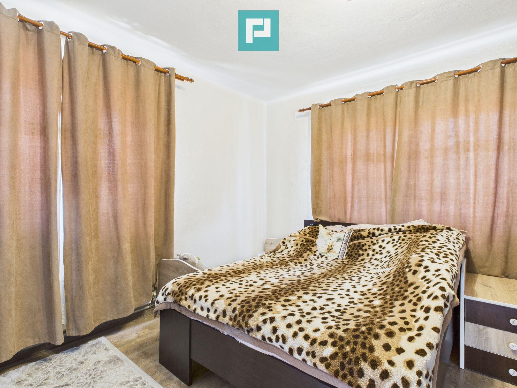 Casă cu 2 camere nou renovată cu anexă în Nădab - 3