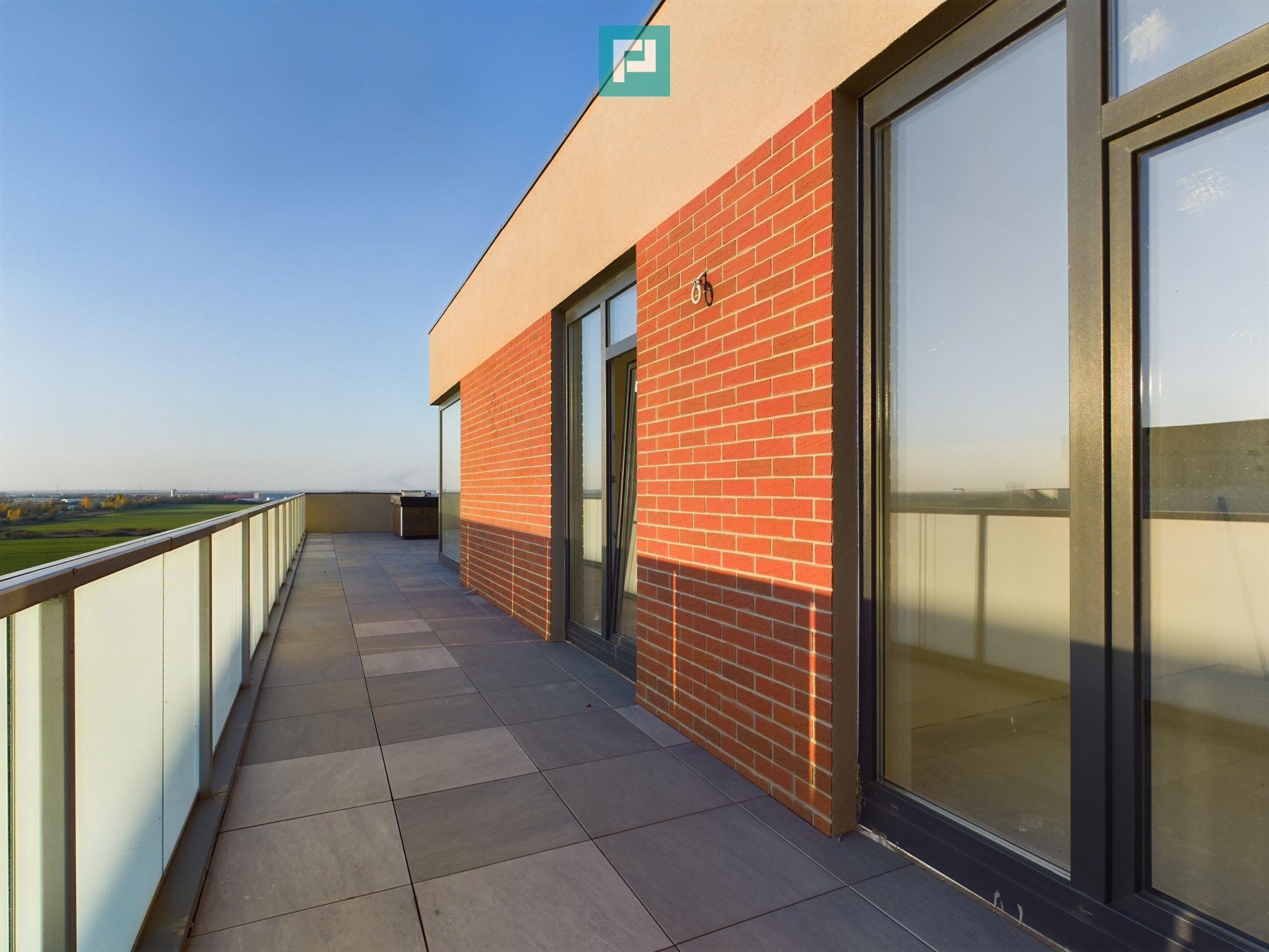 Penthouse 3 camere, terasă 103 mp, Torontalului - 1