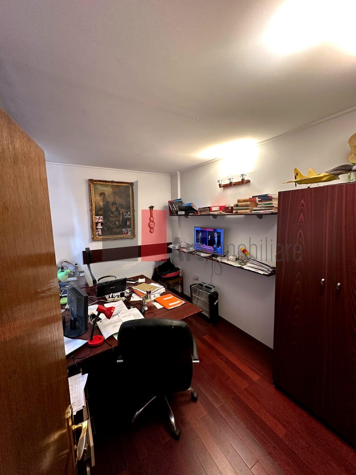 Casă individuală de vânzare – Dămăroaia, Sector 1, București - 18