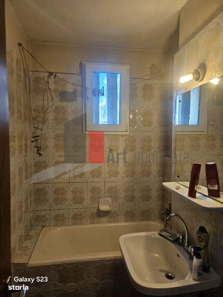 Apartament 3 camere Titan liceul Dante - 9