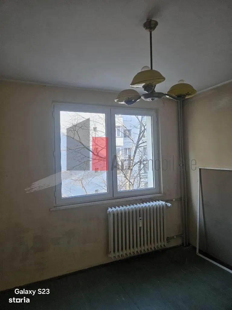 Apartament 3 camere Titan liceul Dante - 11
