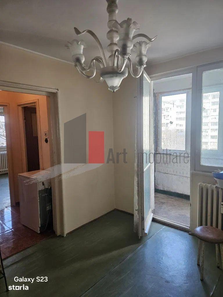 Apartament 3 camere Titan liceul Dante - 12