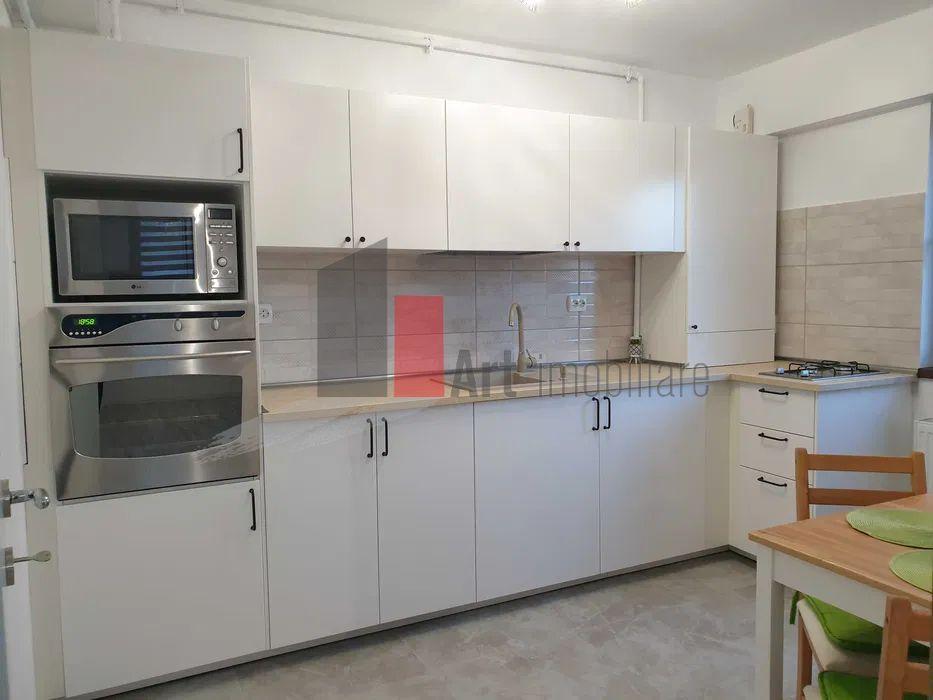 Apartament Superb 2 camere | Metrou | Mobilat utilat | 2 Balcoane - 4