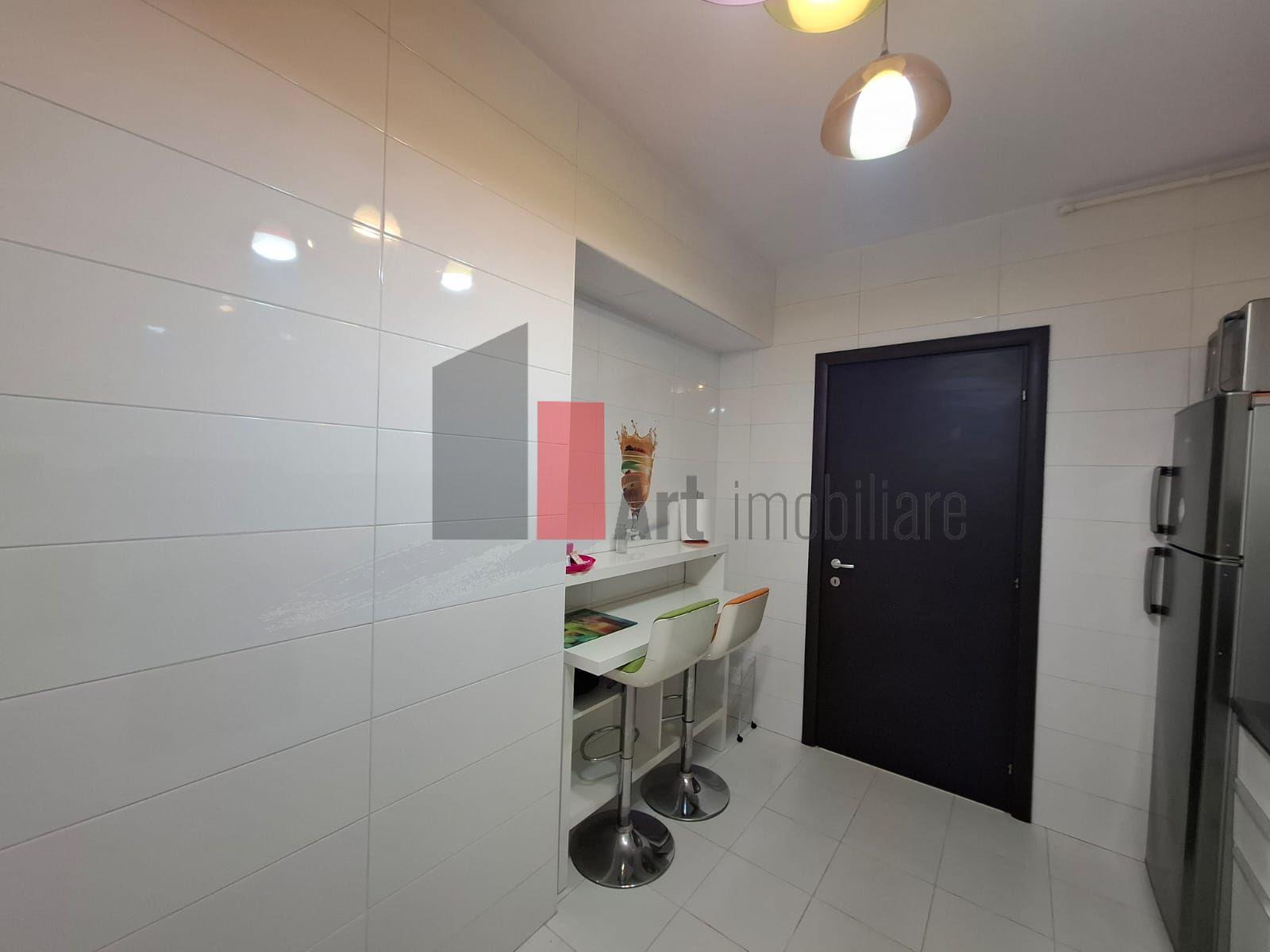 Apartament Piata Unirii, bloc 2013, liber - 14