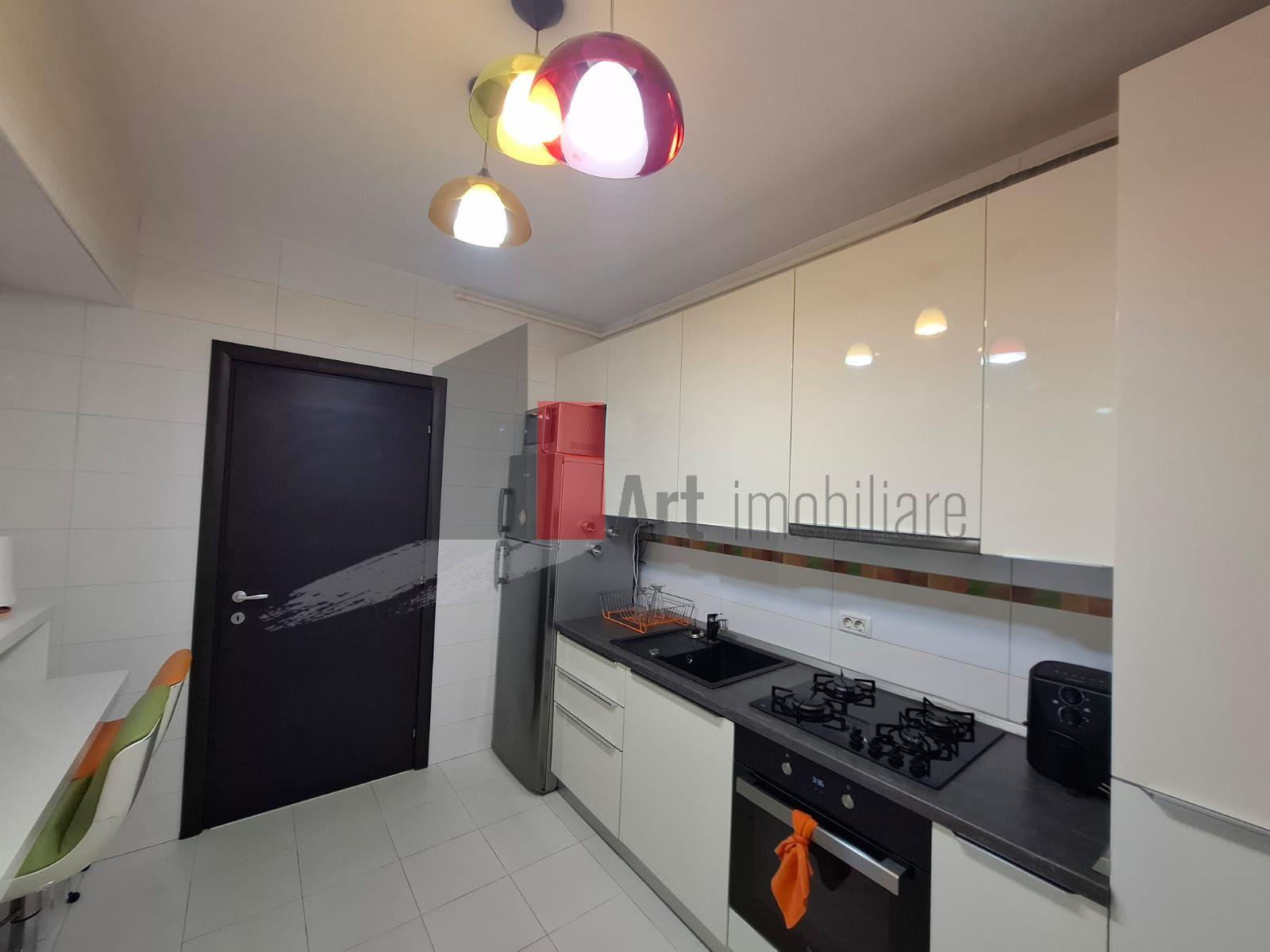 Apartament Piata Unirii, bloc 2013, liber - 13