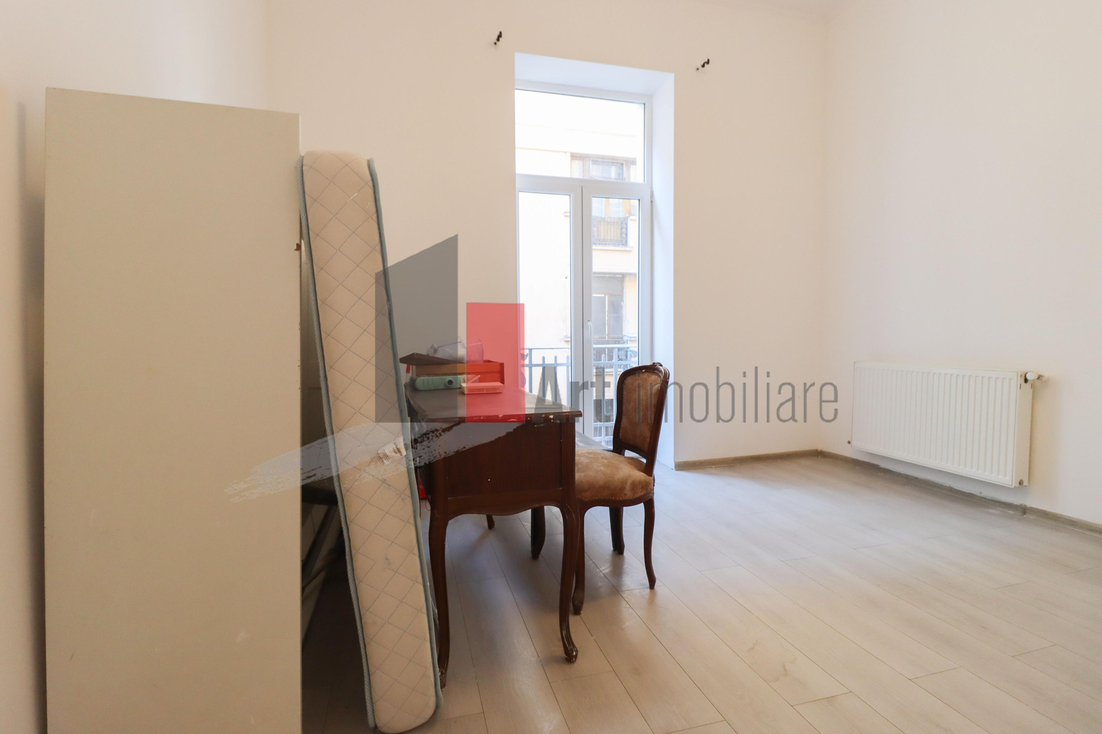 Apartamentul "REHEGUA" , stradal, bloc "REABILITAT" - 10