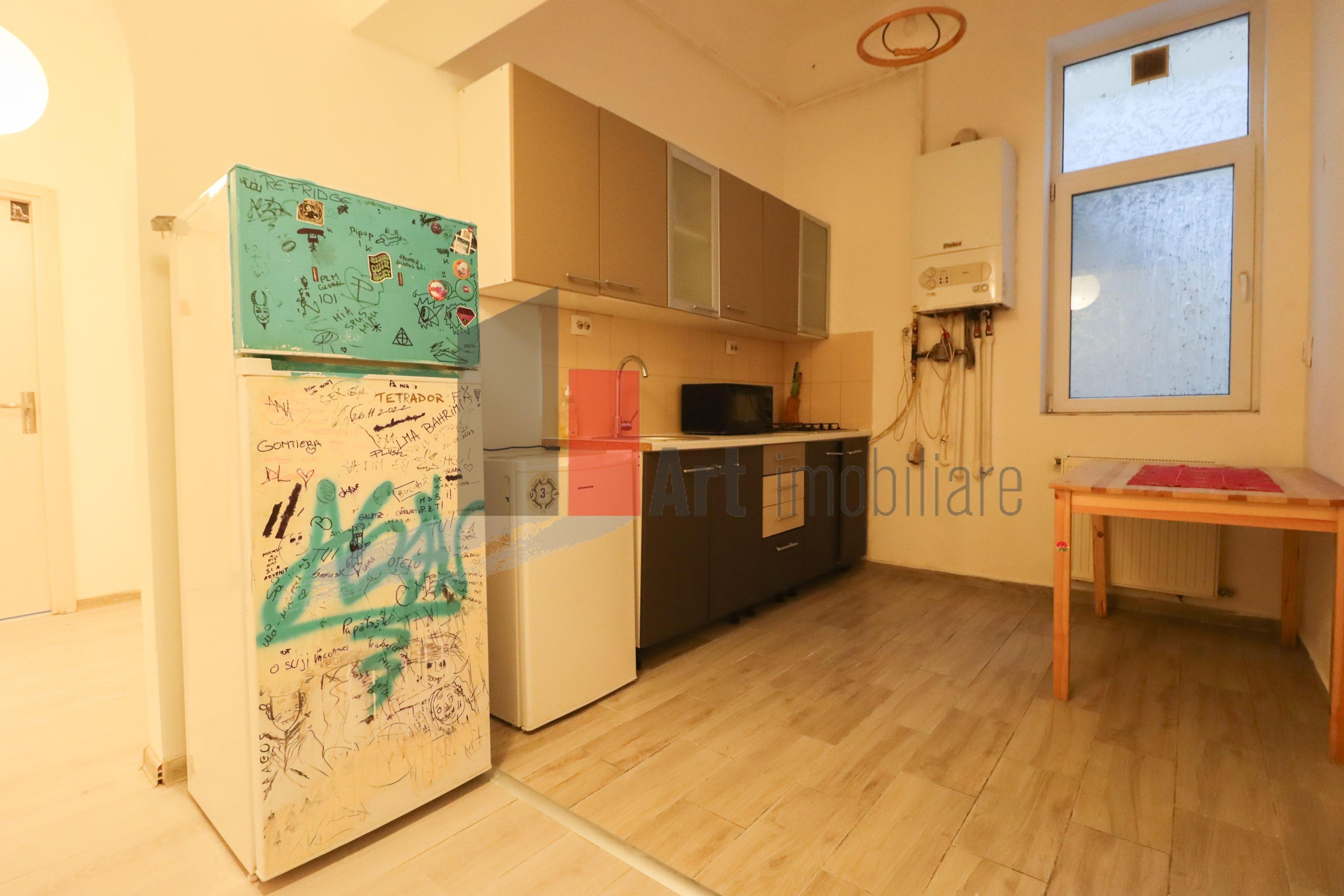Apartamentul "REHEGUA" , stradal, bloc "REABILITAT" - 18