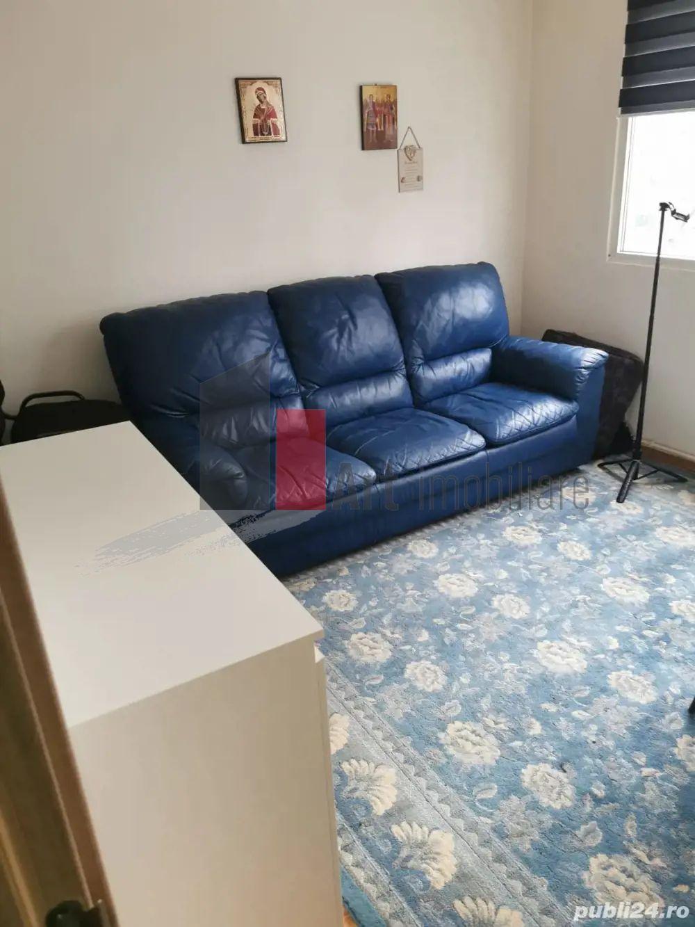 Vânzare apartament semidecomandat 4 camere cu centrală Bd. Obregia - 32
