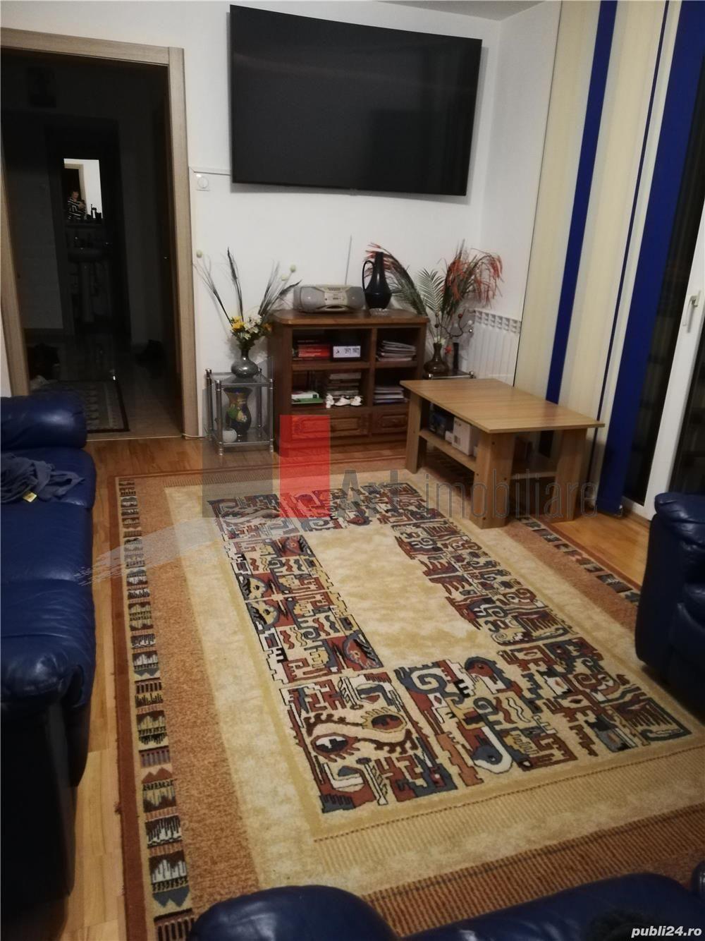 Vânzare apartament semidecomandat 4 camere cu centrală Bd. Obregia - 16