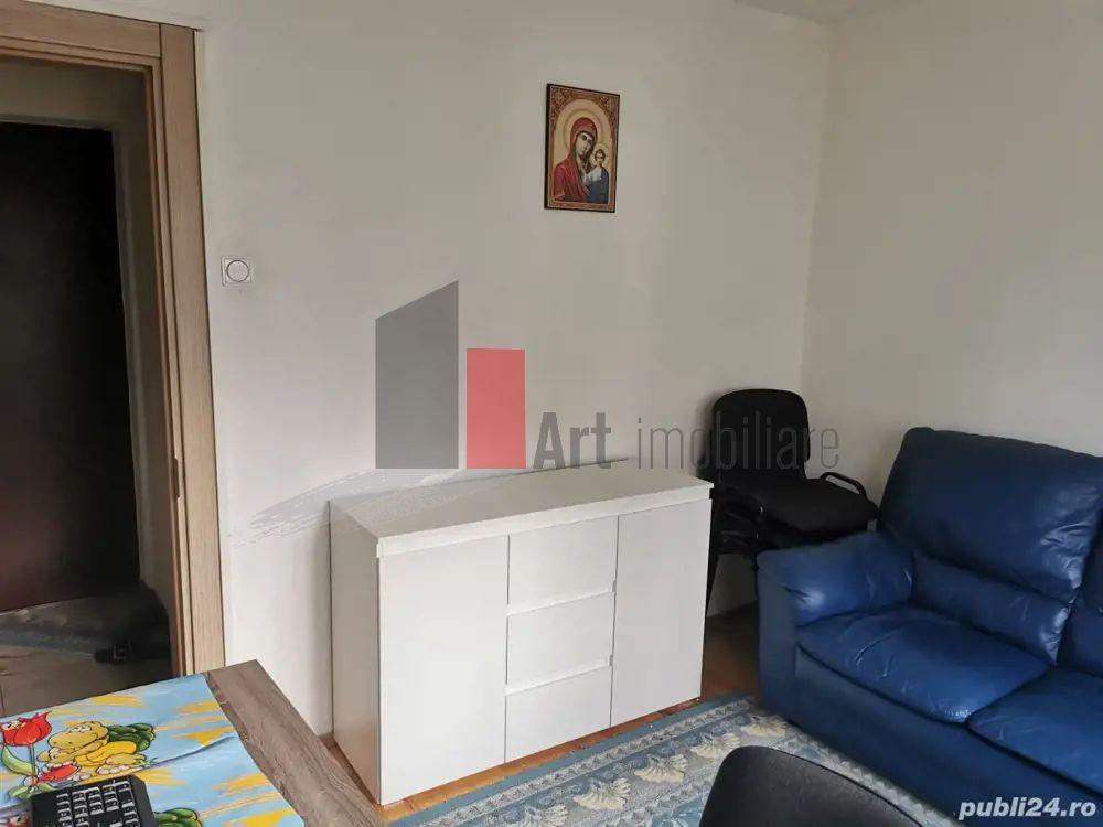 Vânzare apartament semidecomandat 4 camere cu centrală Bd. Obregia - 22