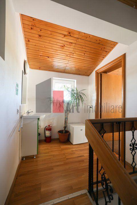 VILA IN DOMENII LOCATIE EXCELENTA - 2