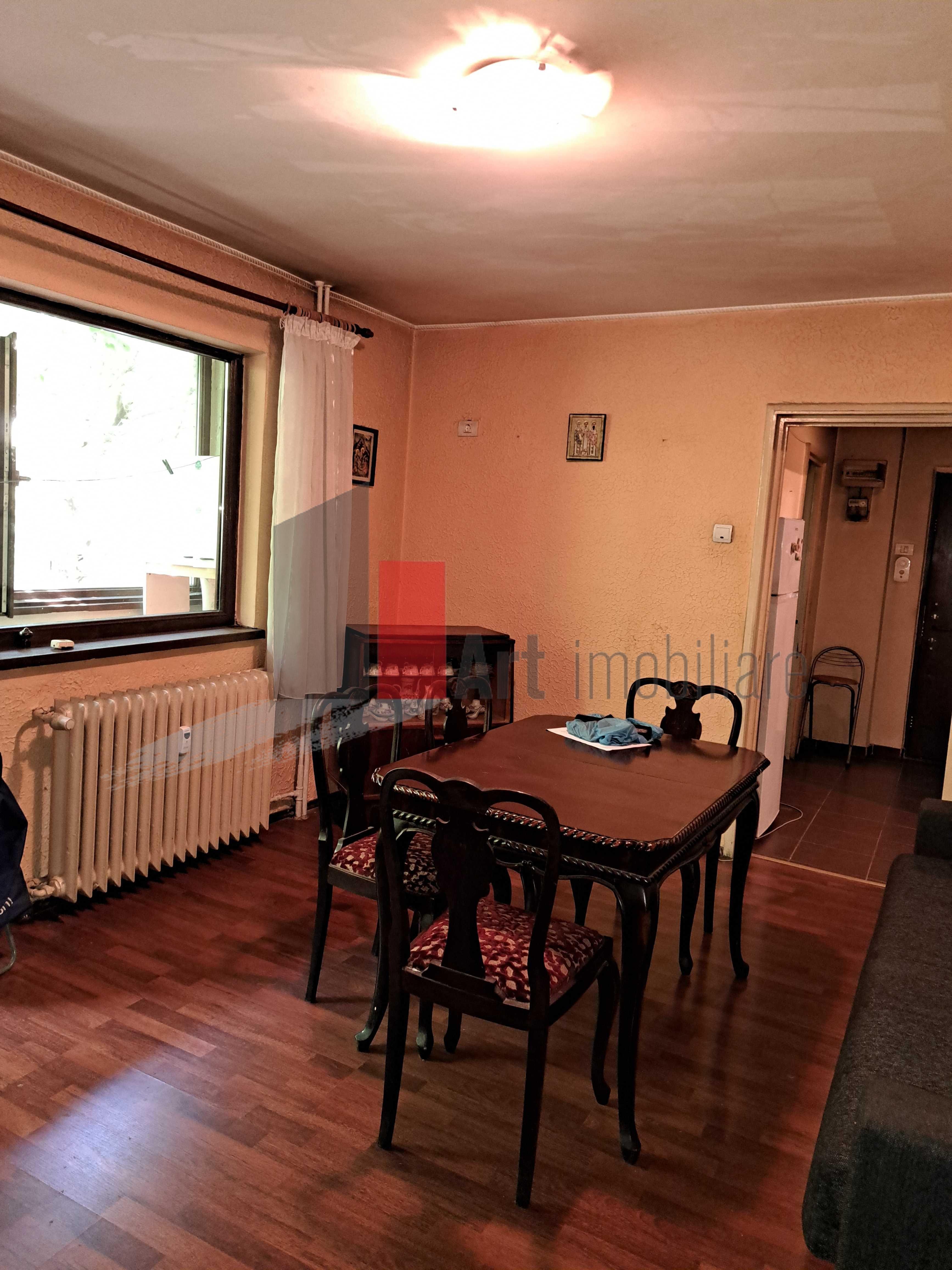 Vânzare apartament 4 camere decomandat Bd. Brâncoveanu - 2