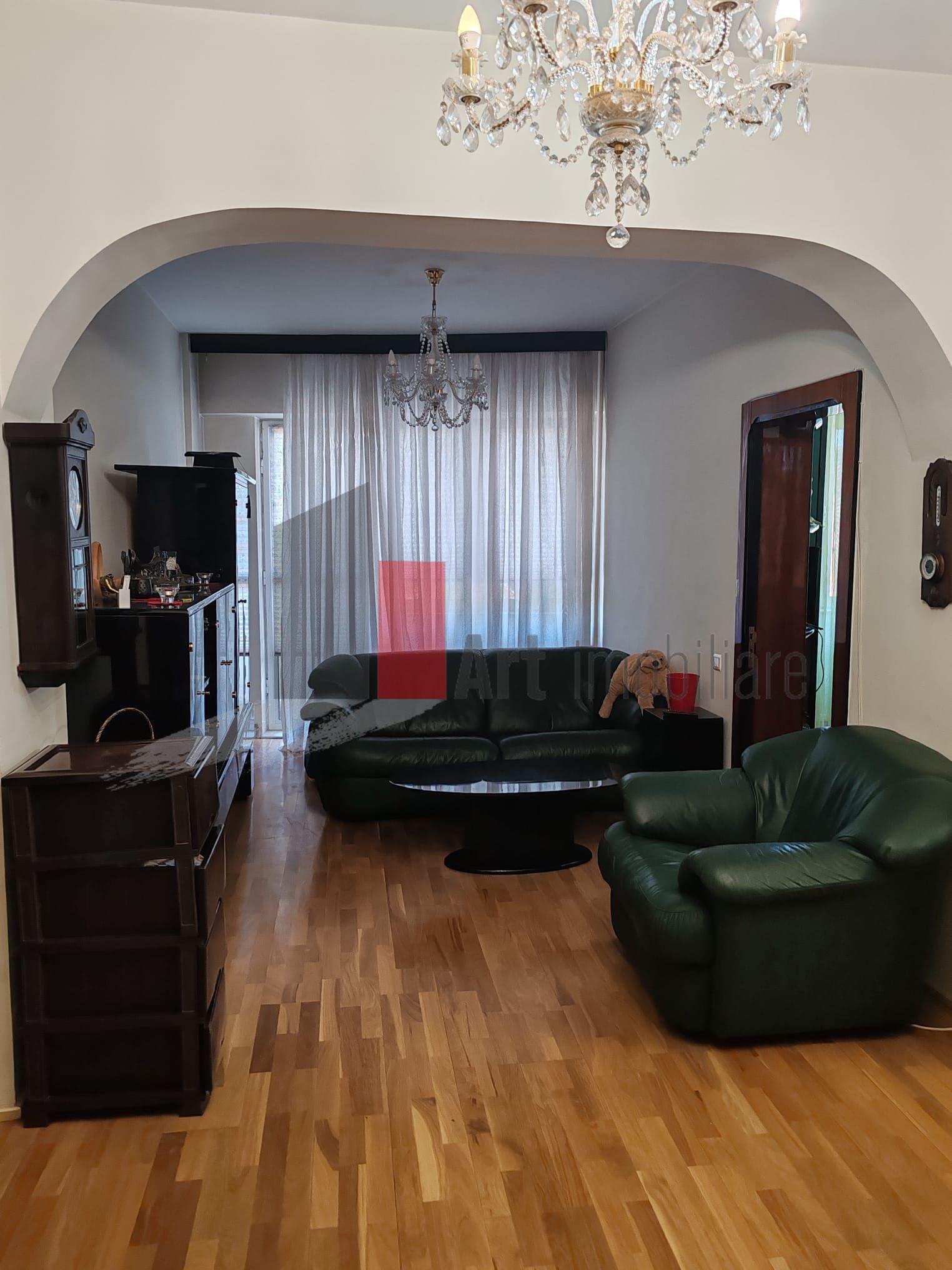 Apartament 4 camere Vasile Lascar - 1