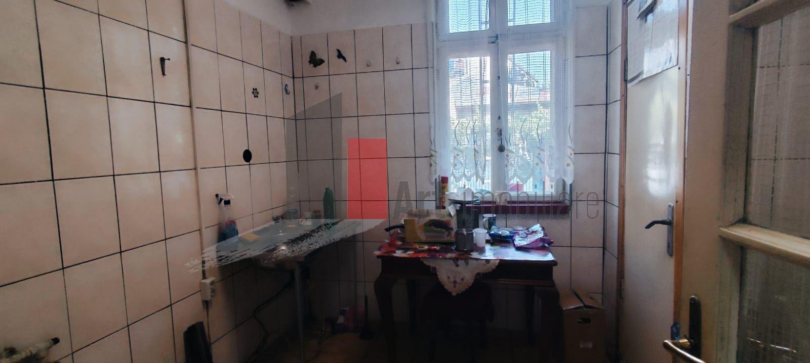 Casa de vanzare + teren in zona Jiului (Bucurestii Noi) - 29