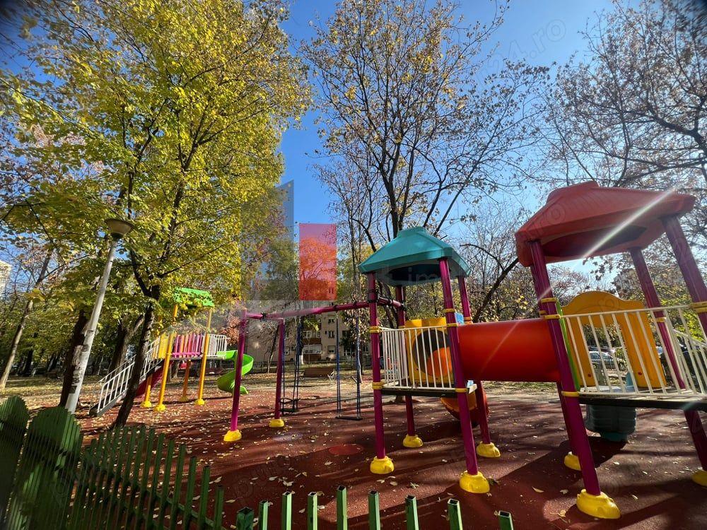 Ap.3 camere semidec. et. 6/10, piața Matei Ambrozie - 5