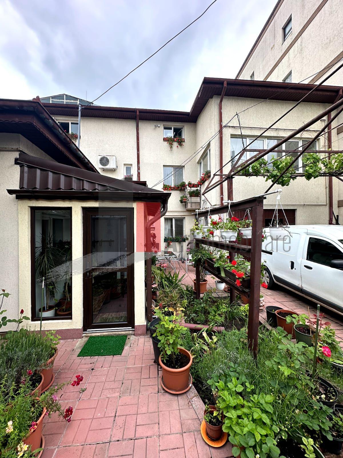 Casă individuală de vânzare – Dămăroaia, Sector 1, București - 2