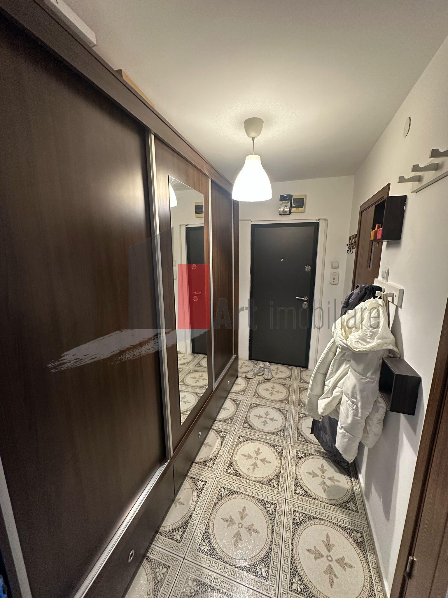 Apartament cu 3 camere în Zona 1Decembrie - 4