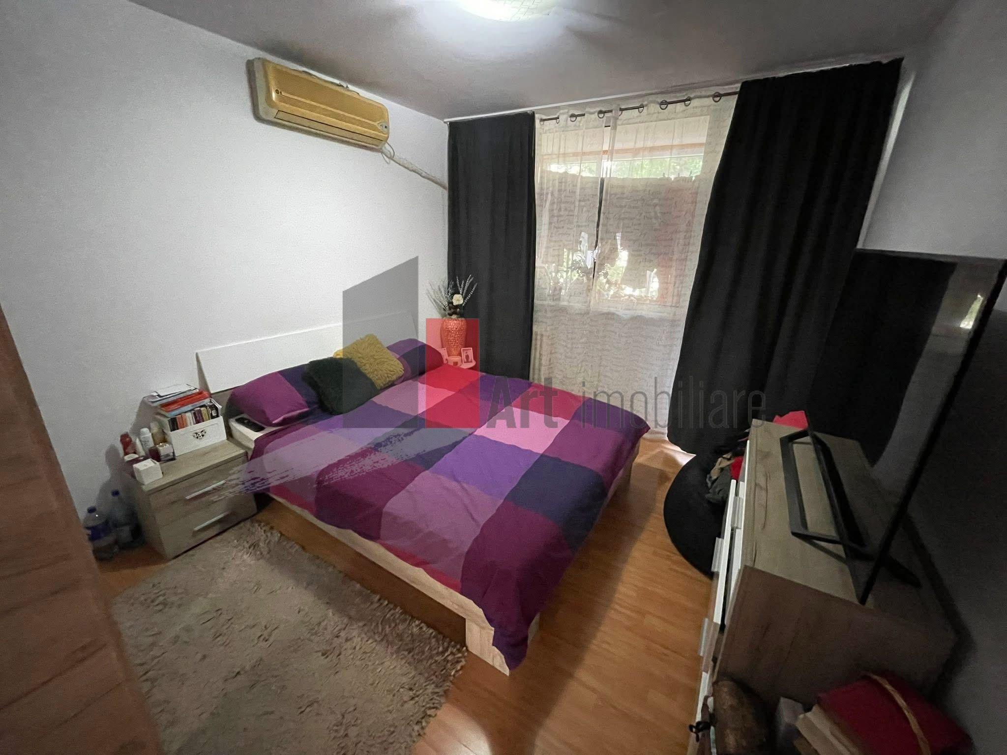 Apartament cu 3 camere în Zona 1Decembrie - 3