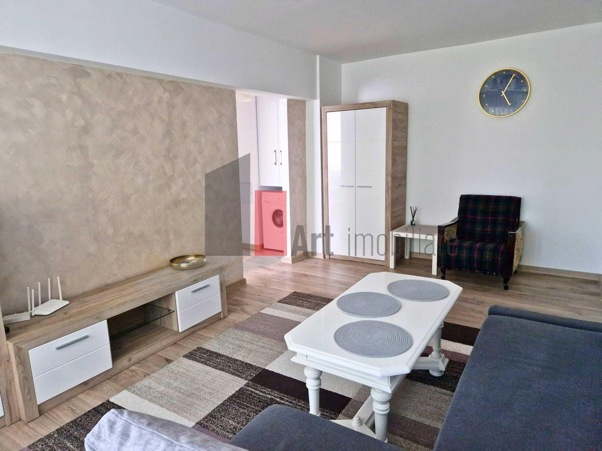 Inchiriez apartament 2 camere, zona Calea Crangasi - 1