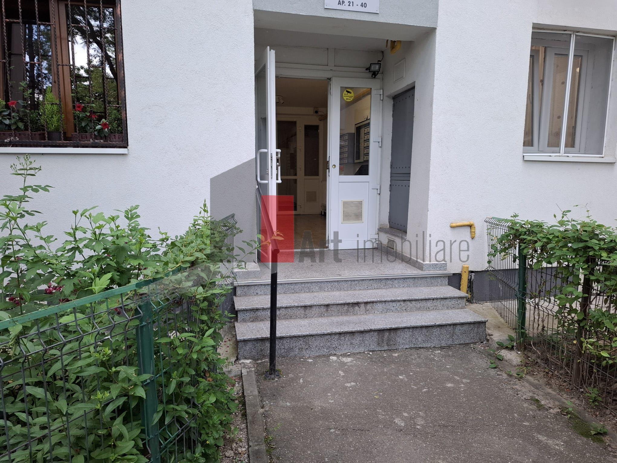 Apartament 3 camere decomandat, bloc H, Str.Rotundă, parter - 14
