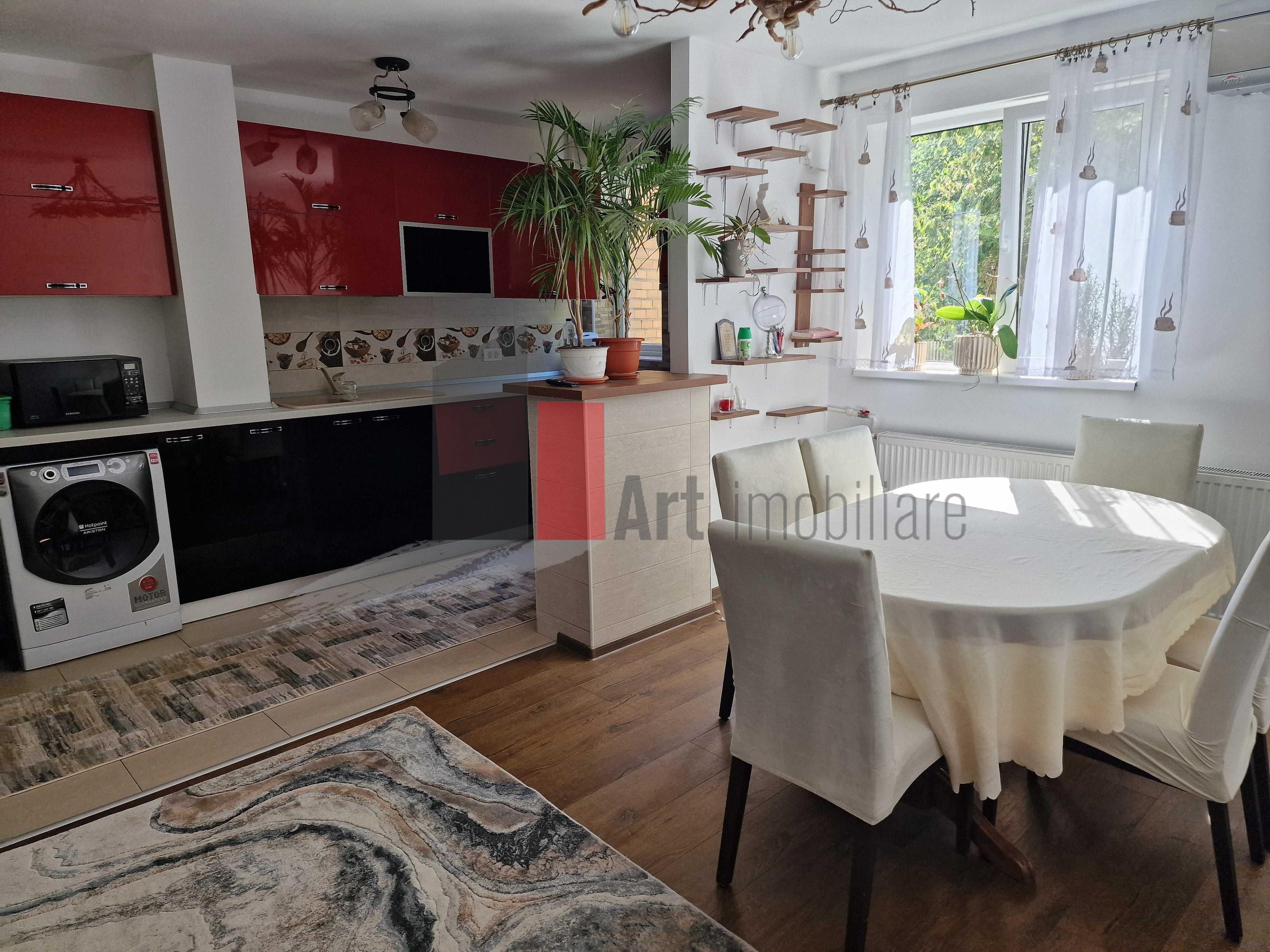 Închiriere 3 camere, nou, zona Favorit, 2 locuri de parcare - 2