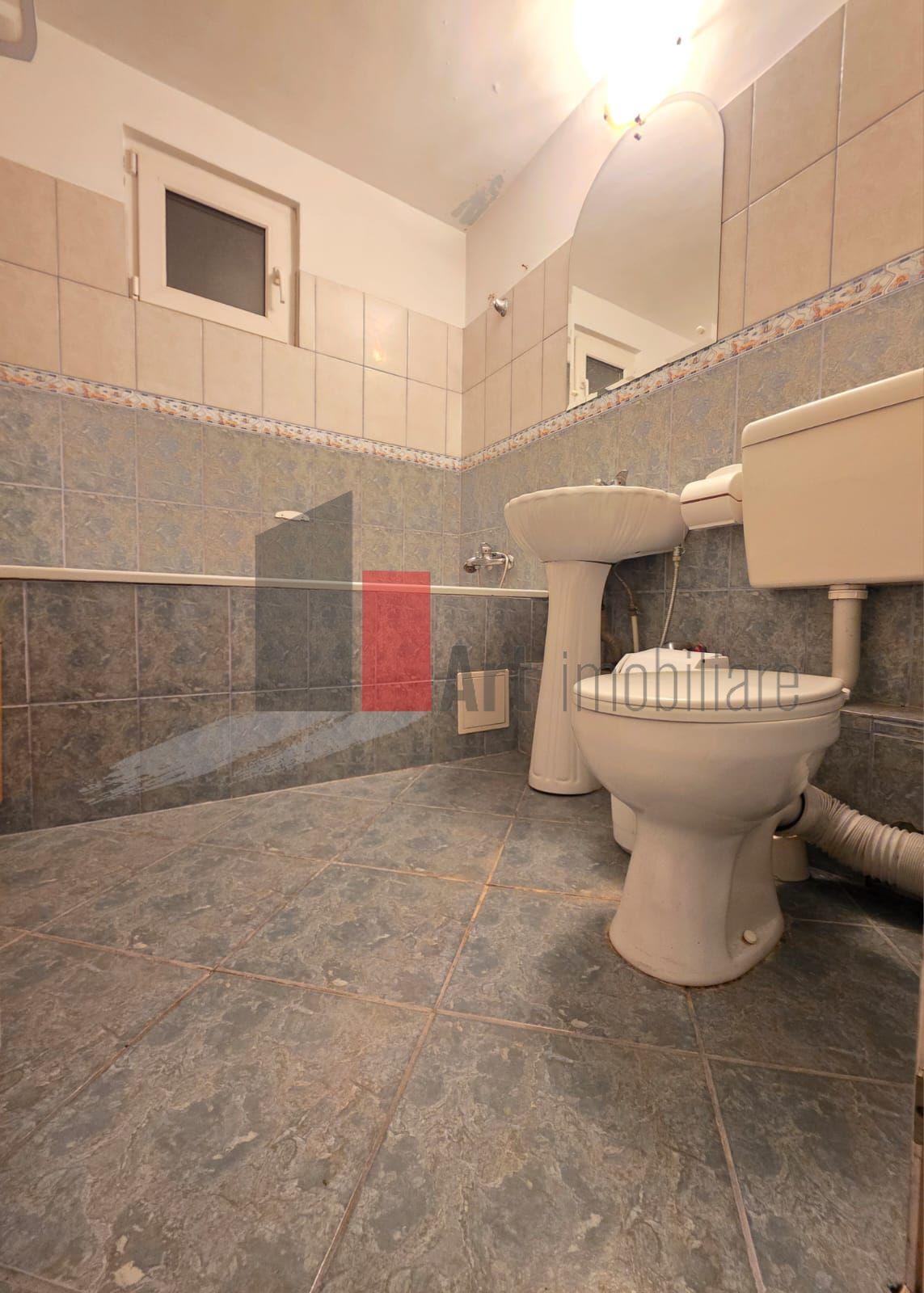 Apartament spațios cu 4 camere Crangasi - 8