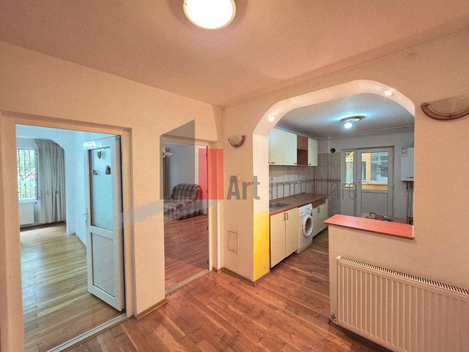 Apartament spațios cu 4 camere Crangasi - 14