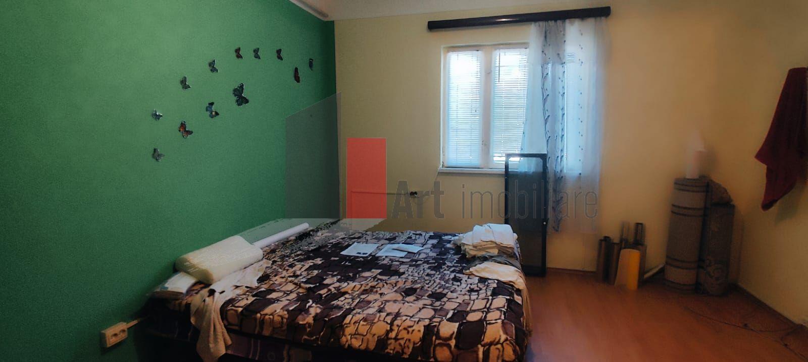 Casa de vanzare + teren in zona Jiului (Bucurestii Noi) - 14