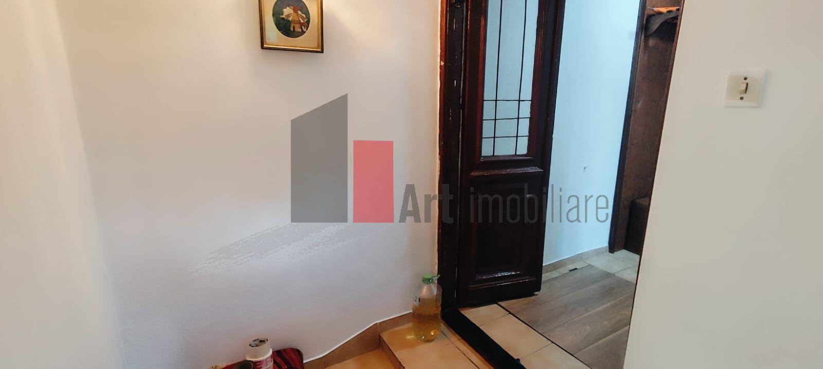 Casa de vanzare + teren in zona Jiului (Bucurestii Noi) - 19