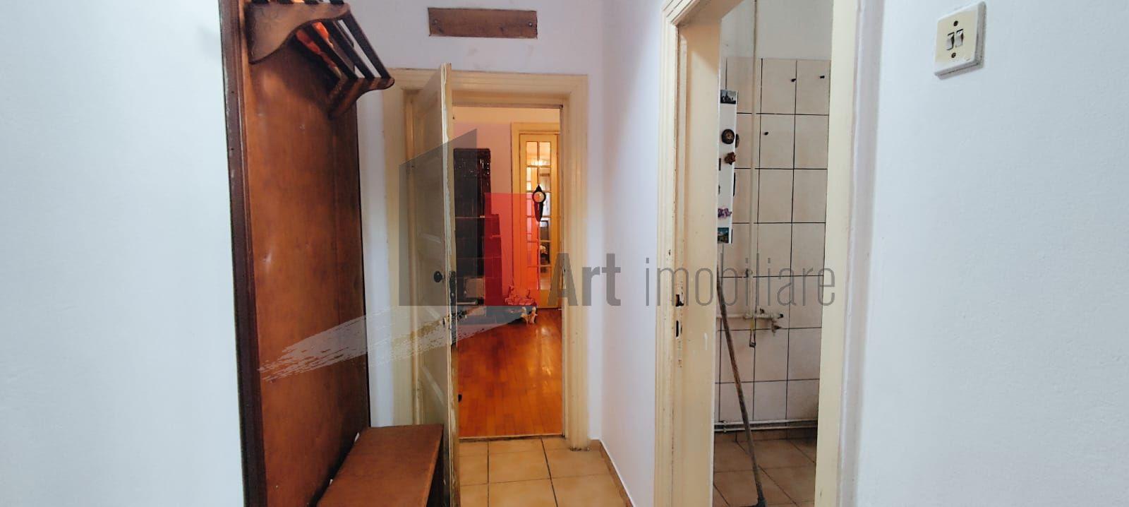 Casa de vanzare + teren in zona Jiului (Bucurestii Noi) - 20