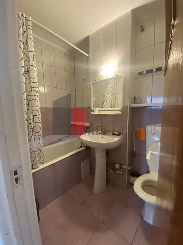 Apartament 2 camere Dristor Ramnicu Sarat - 8