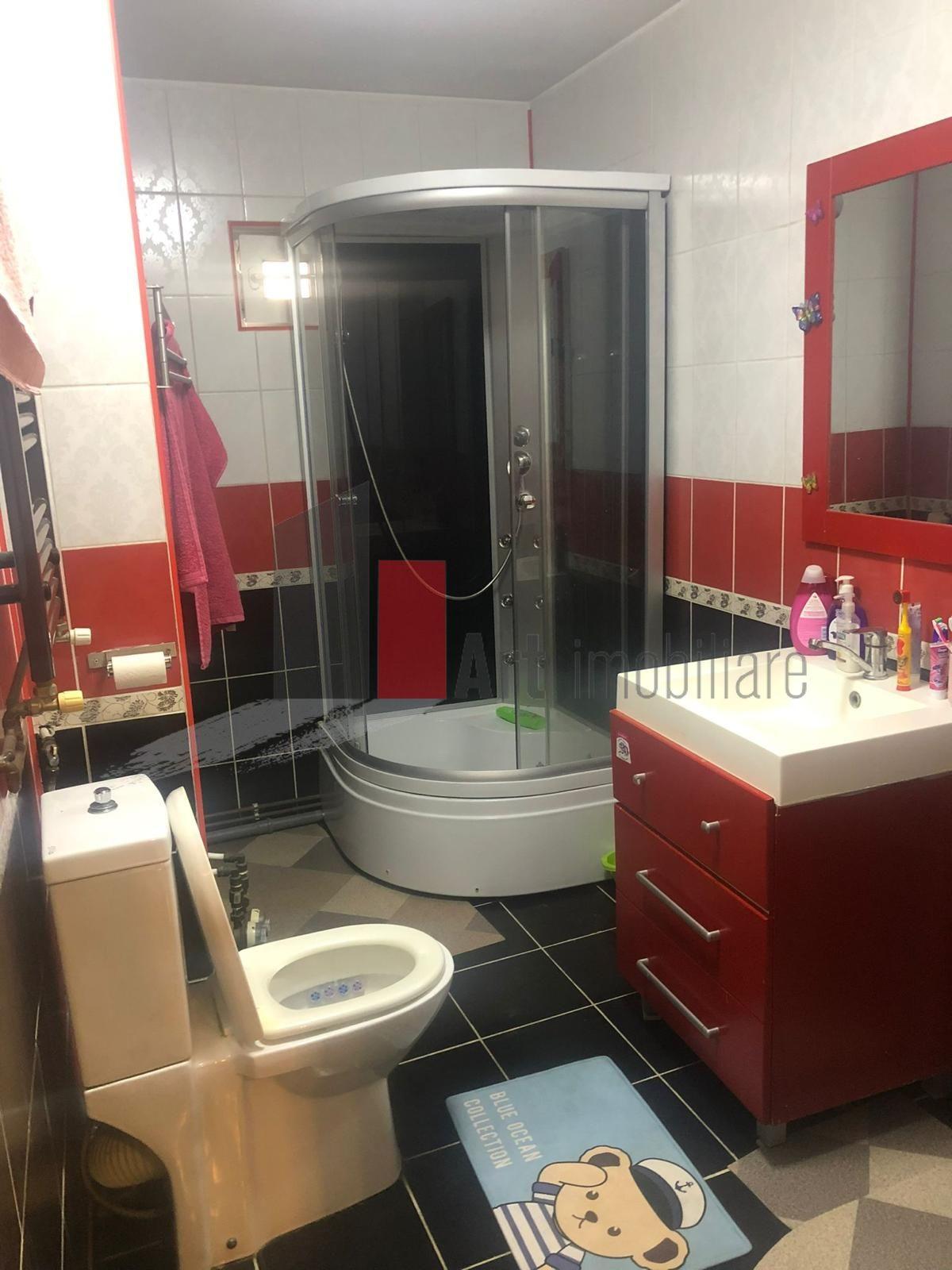 Apartament de 2 camere transformat din 3, Drumul Taberei - 14
