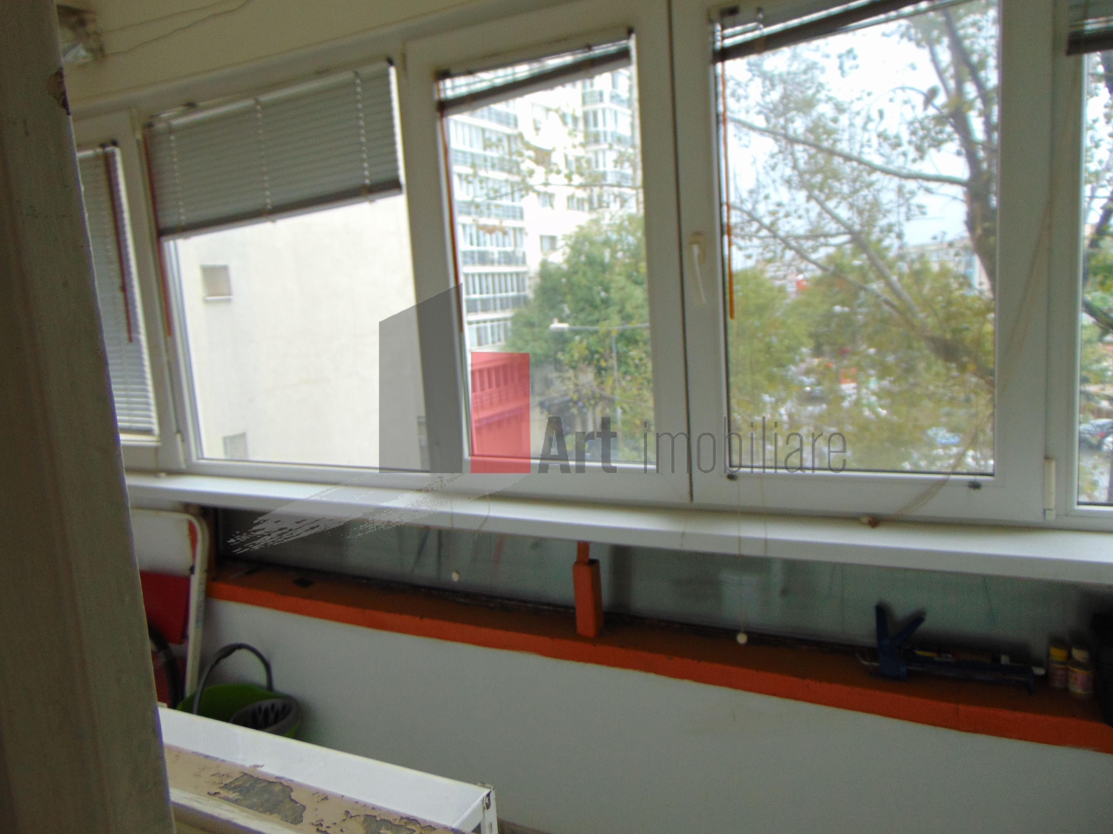 Apartament 3 camere decomandat Vergului - 10