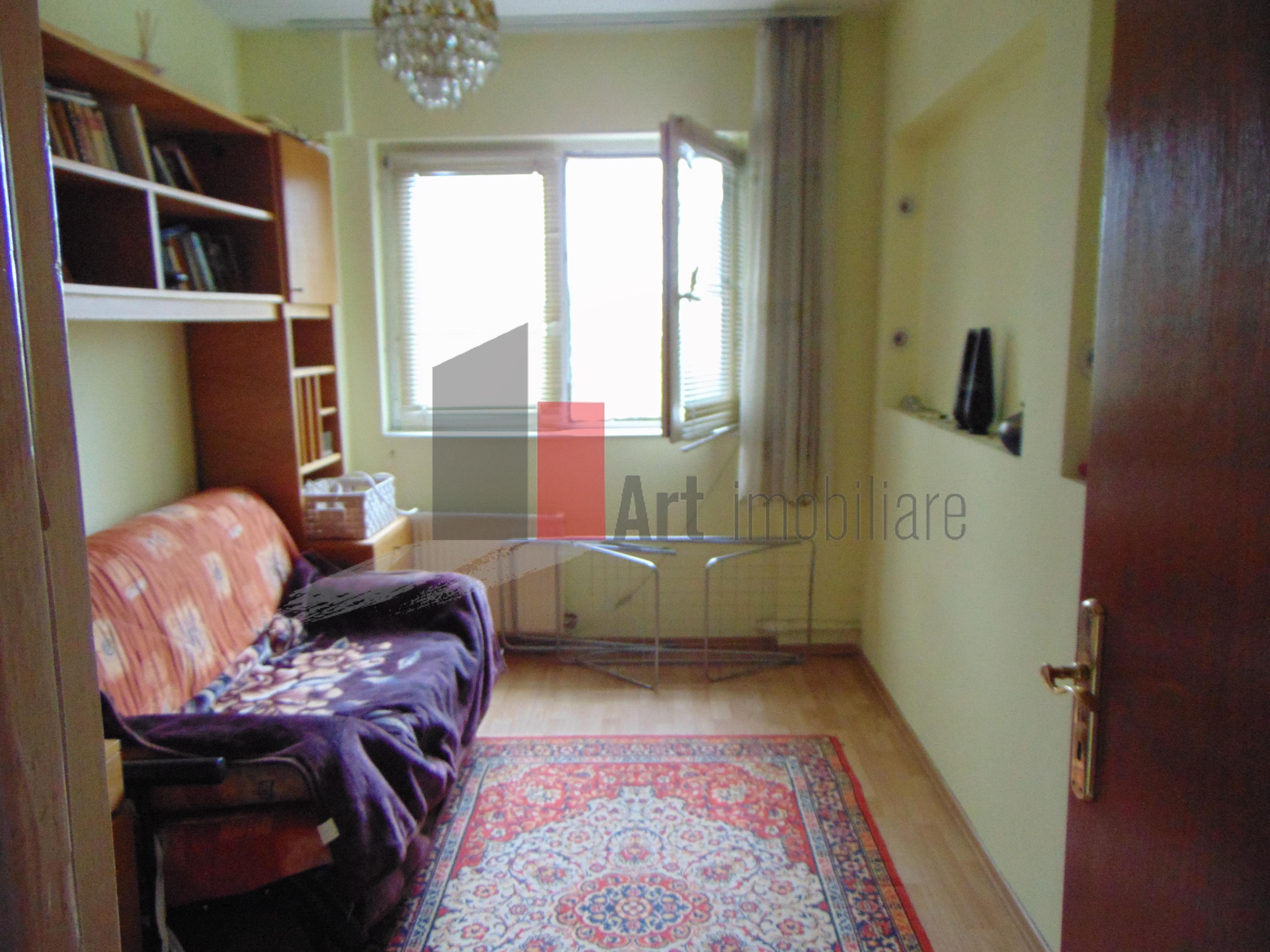 Apartament 3 camere decomandat Vergului - 5